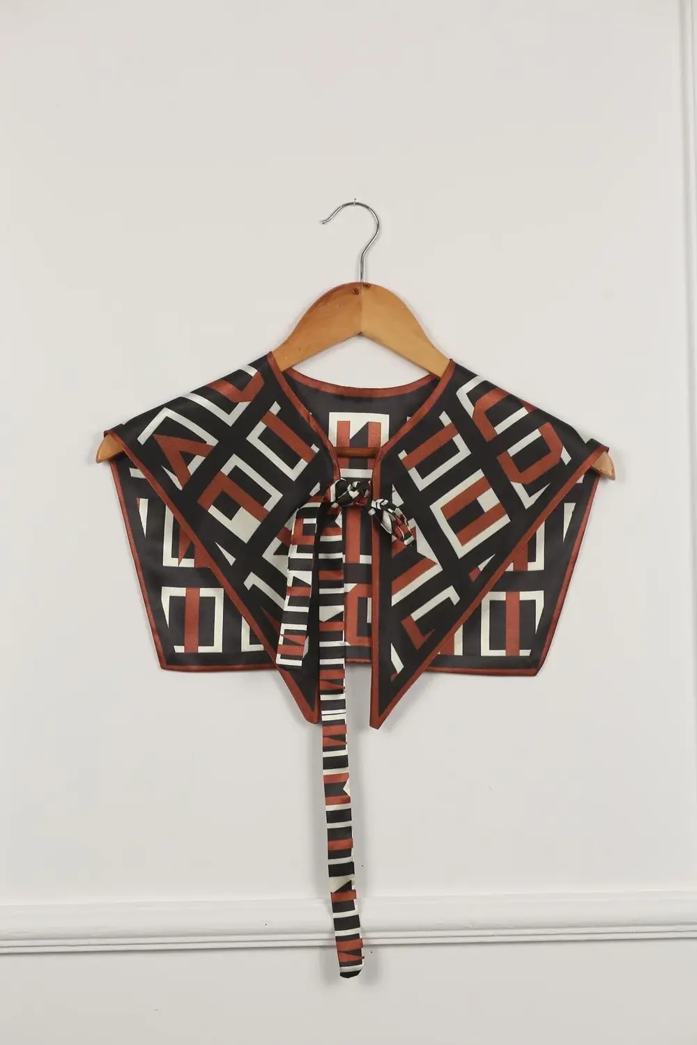 Yeni Stil Omuz Şalı Siyah Kahverengi Desenli