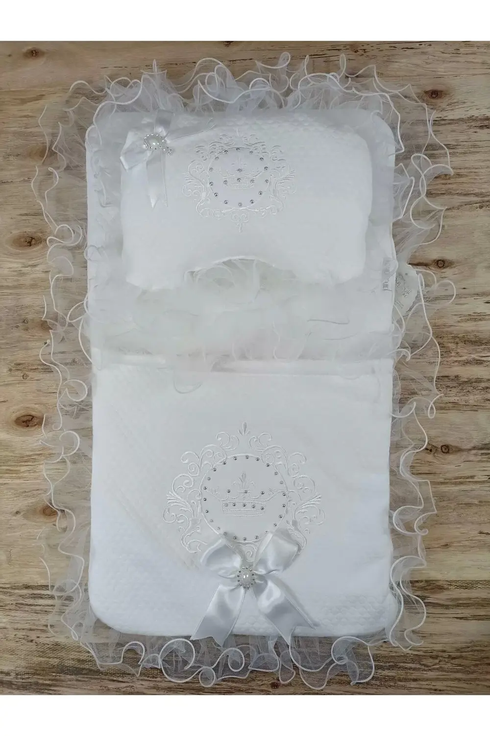 Yenidoğan Bal Peteği Taç Nakışlı Kundaklı Trilüks 3lü Alt Açma Se