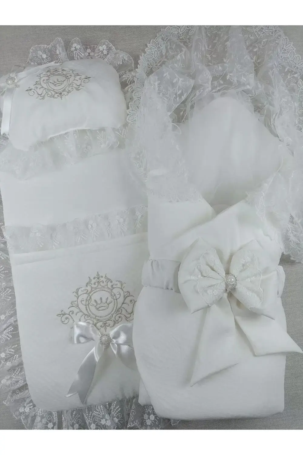 Yenidoğan Bambu Taç Nakışlı Kundaklı Trilüks 3lü Alt Açma Seti Ek