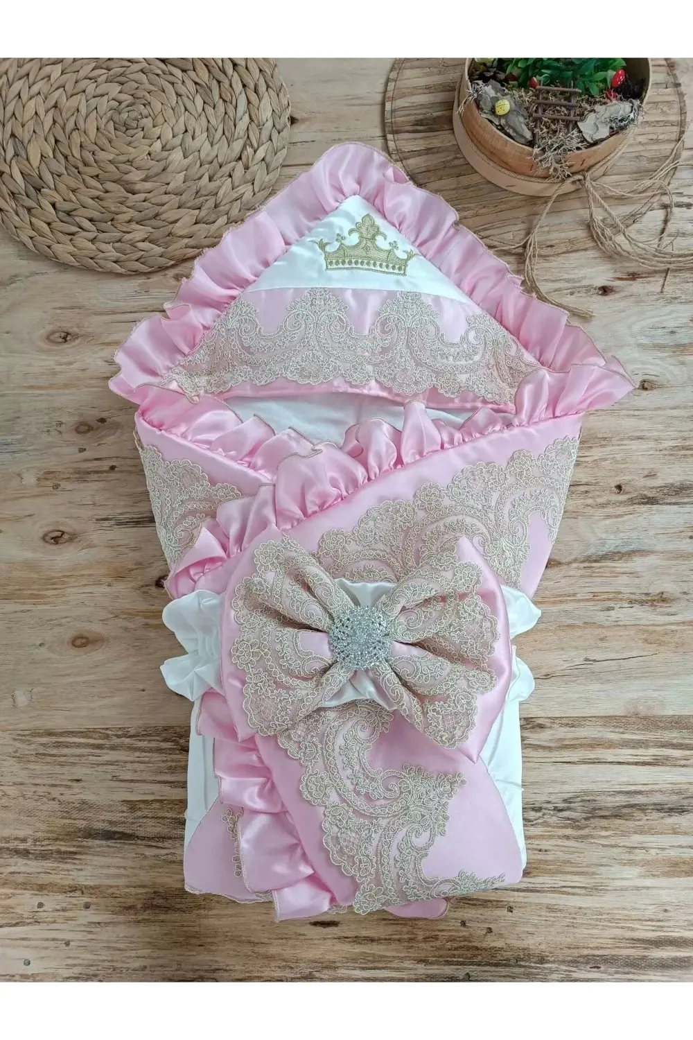 Yenidoğan Grand Lüks Kelebek Ağır Güpür İşlemeli Şapkalı Bebek Ba