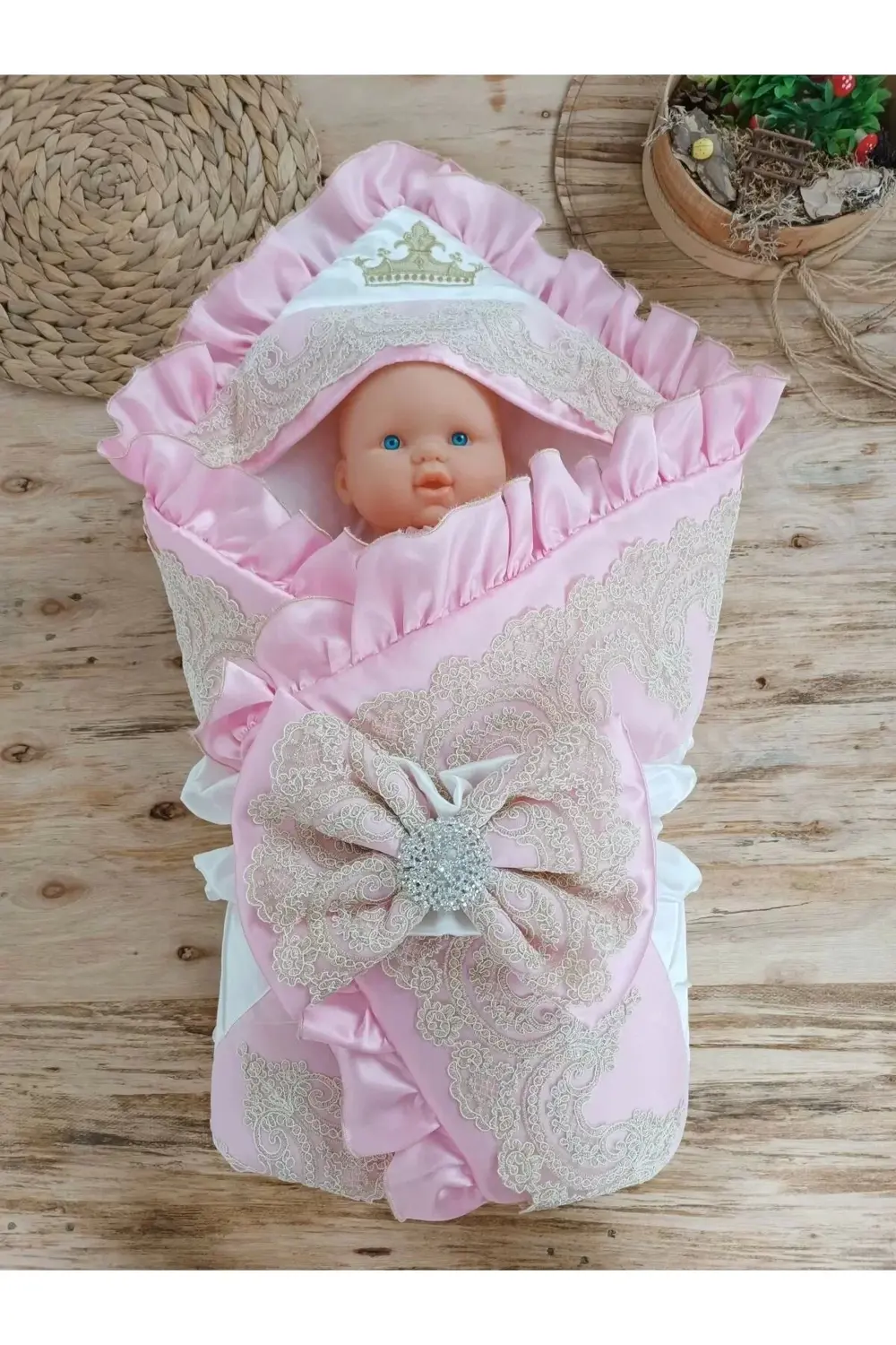 Yenidoğan Grand Lüks Kelebek Ağır Güpür İşlemeli Şapkalı Bebek Ba