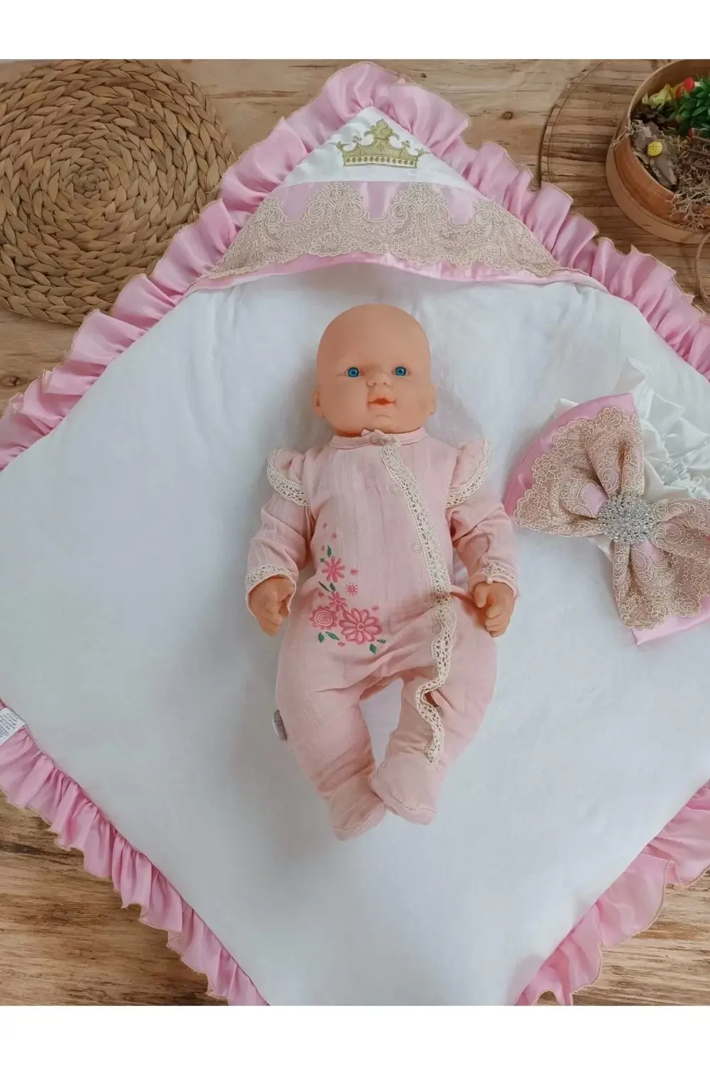 Yenidoğan Grand Lüks Kelebek Ağır Güpür İşlemeli Şapkalı Bebek Ba