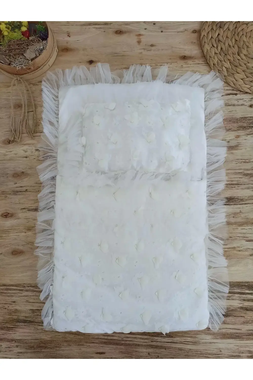 Yenidoğan İzmir İncisi Tül İşlemeli Pamuklu Fiyonklu Kundaklı Lük