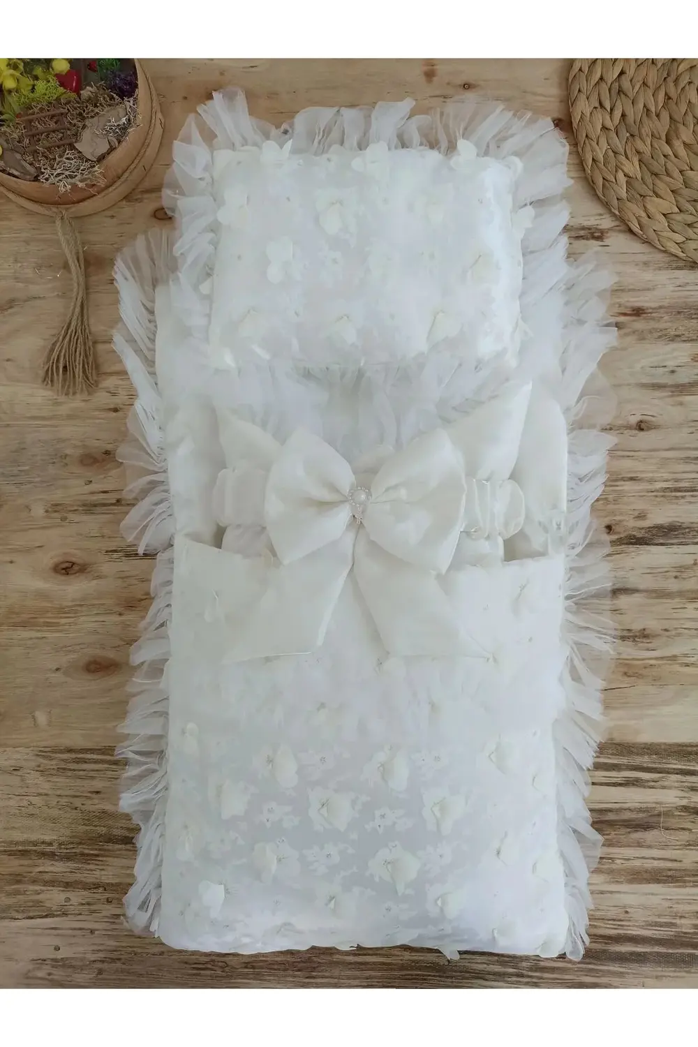 Yenidoğan İzmir İncisi Tül İşlemeli Pamuklu Fiyonklu Kundaklı Lük