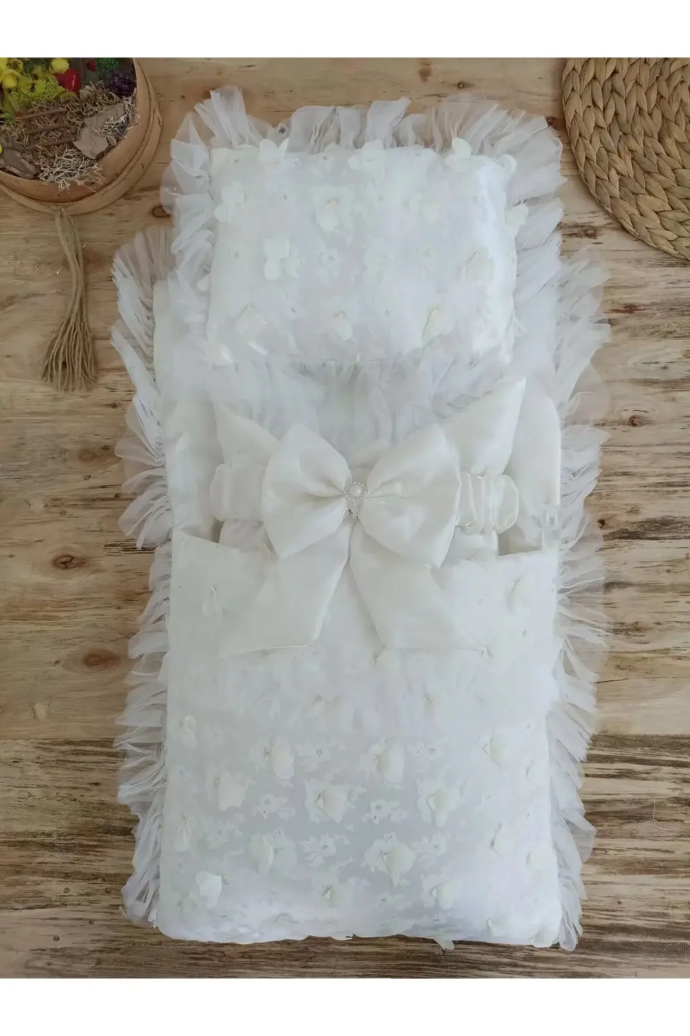 Yenidoğan İzmir İncisi Tül İşlemeli Pamuklu Fiyonklu Kundaklı Lük