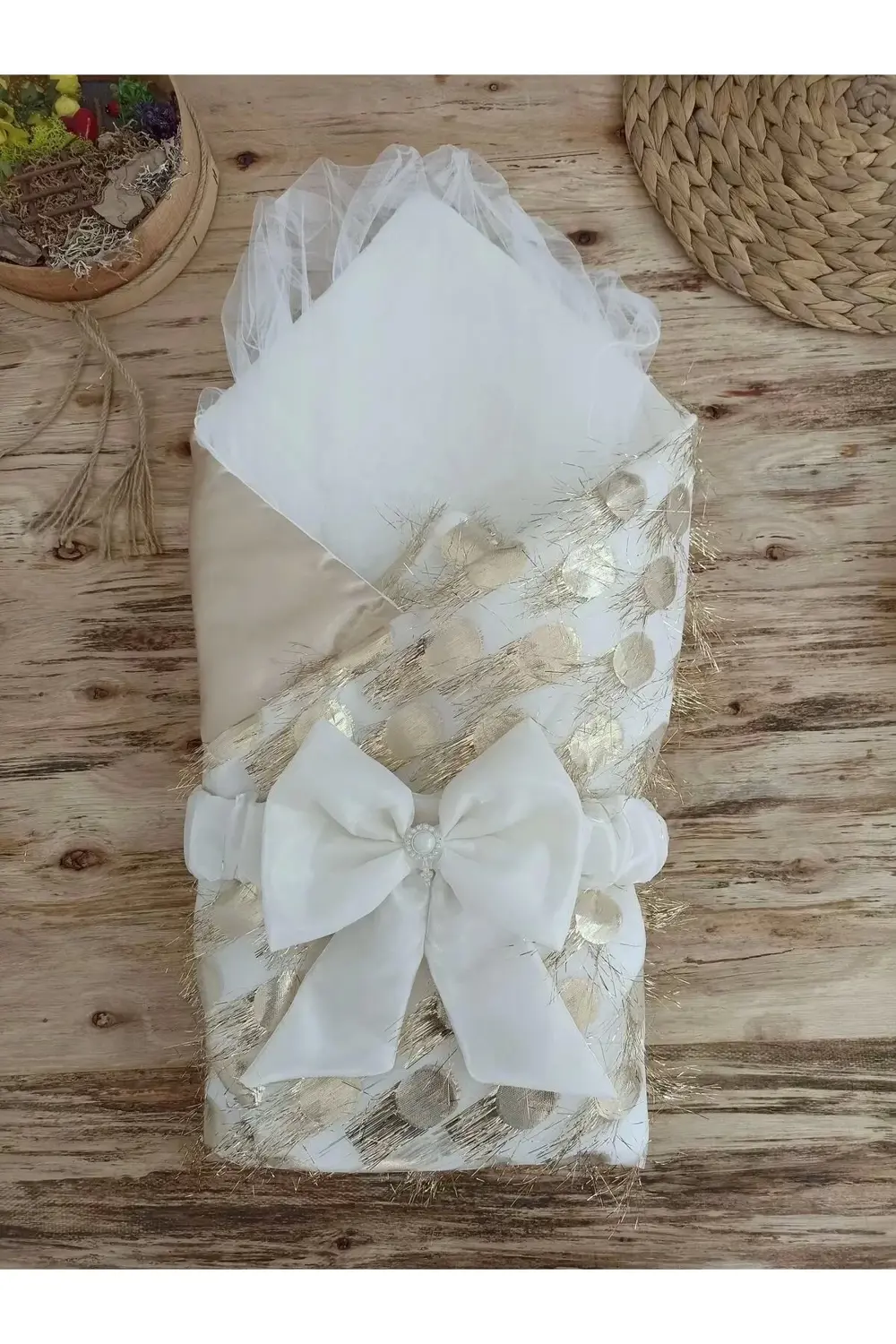 Yenidoğan İzmir İncisi Tül İşlemeli Pamuklu Fiyonklu Kundaklı Lük