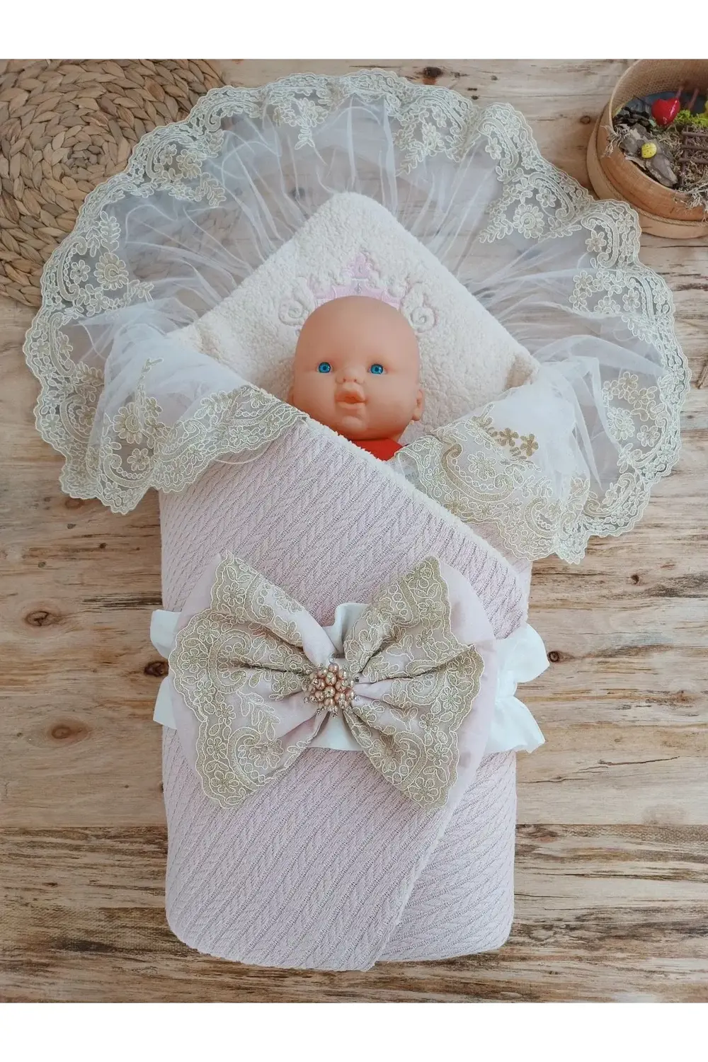 Yenidoğan Kuzulu Taç Nakış Güpürlü Fiyonklu Duvaklı Prizma Taş Un Yenidoğan Kuzulu Taç Nakış Güpürlü Fiyonklu Duvaklı Prizma Taş Un