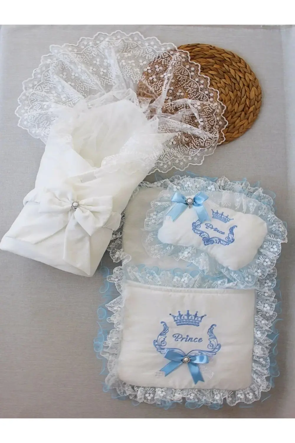 Yenidoğan Nil Taç Nakışlı Kundaklı Trilüks 3lü Alt Açma Seti Mavi