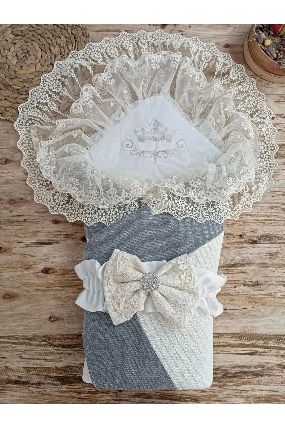 Yenidoğan Teri Cotton Taç Nakışlı Prizma Taş Kundak Bebek Battani