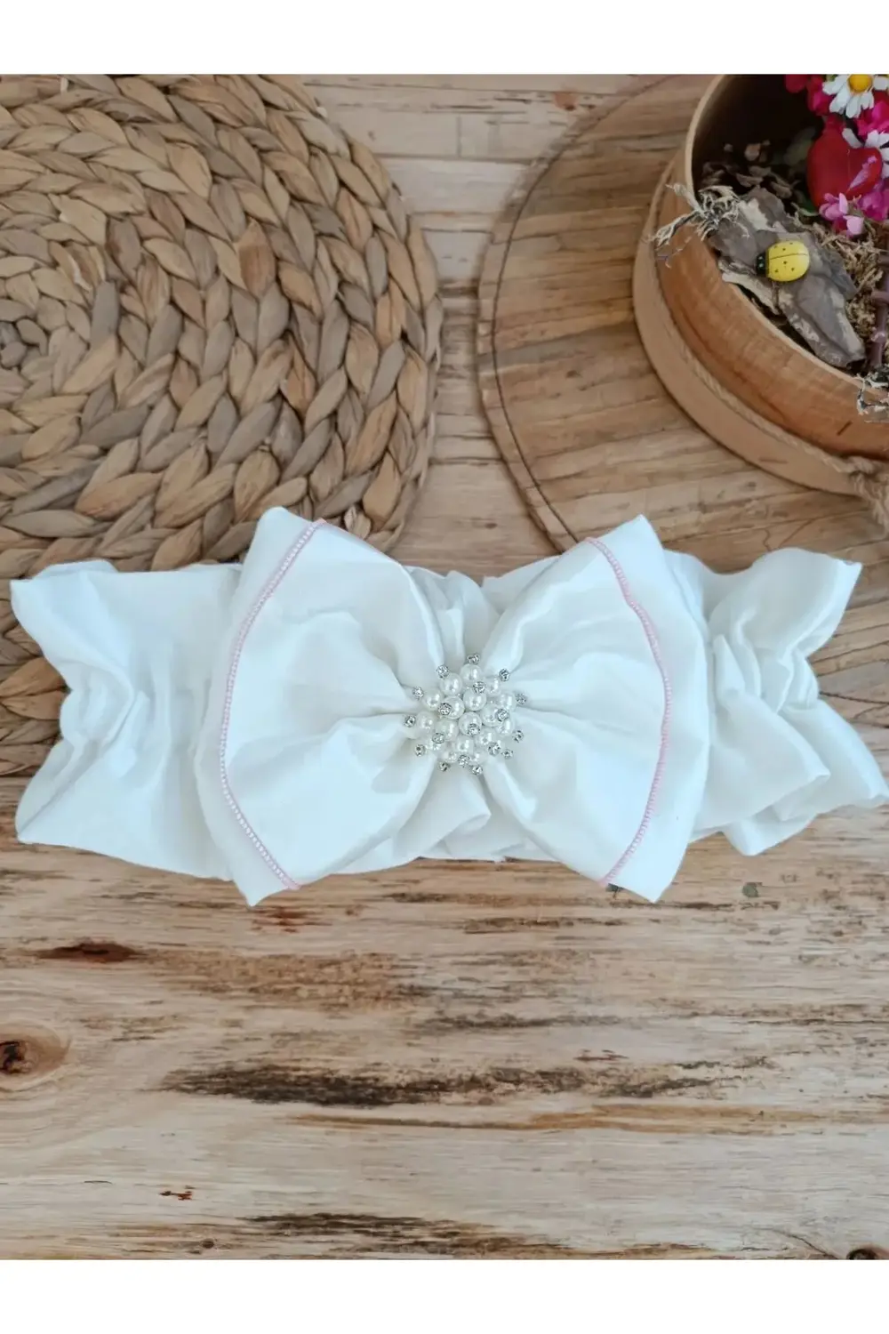 Yenidoğan Wool Yün Kumaş Taç Nakışlı Güpür Duvaklı Fiyonk Prizma