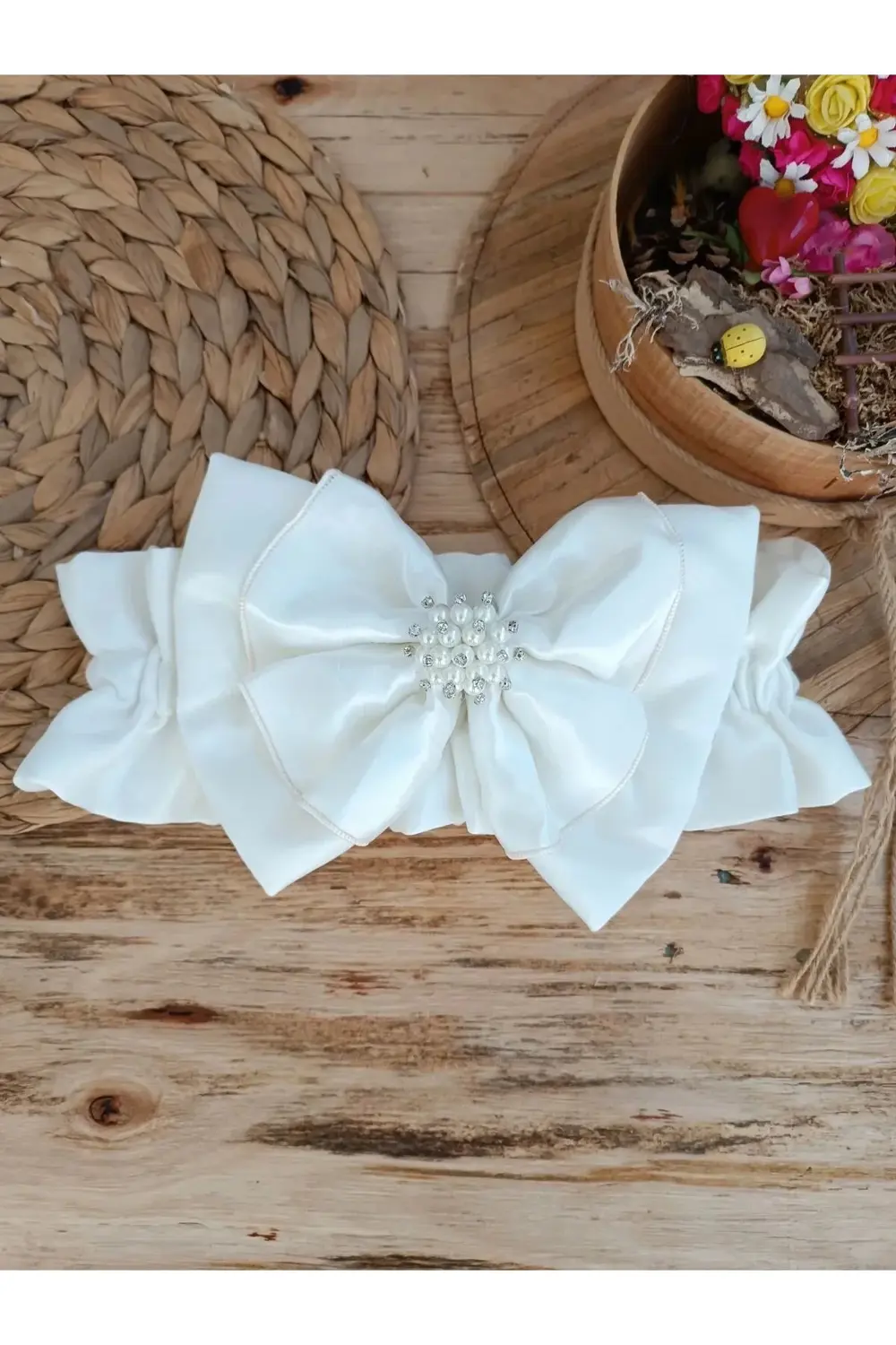 Yenidoğan Wool Yün Kumaş Taç Nakışlı Güpür Duvaklı Fiyonk Prizma Yenidoğan Wool Yün Kumaş Taç Nakışlı Güpür Duvaklı Fiyonk Prizma