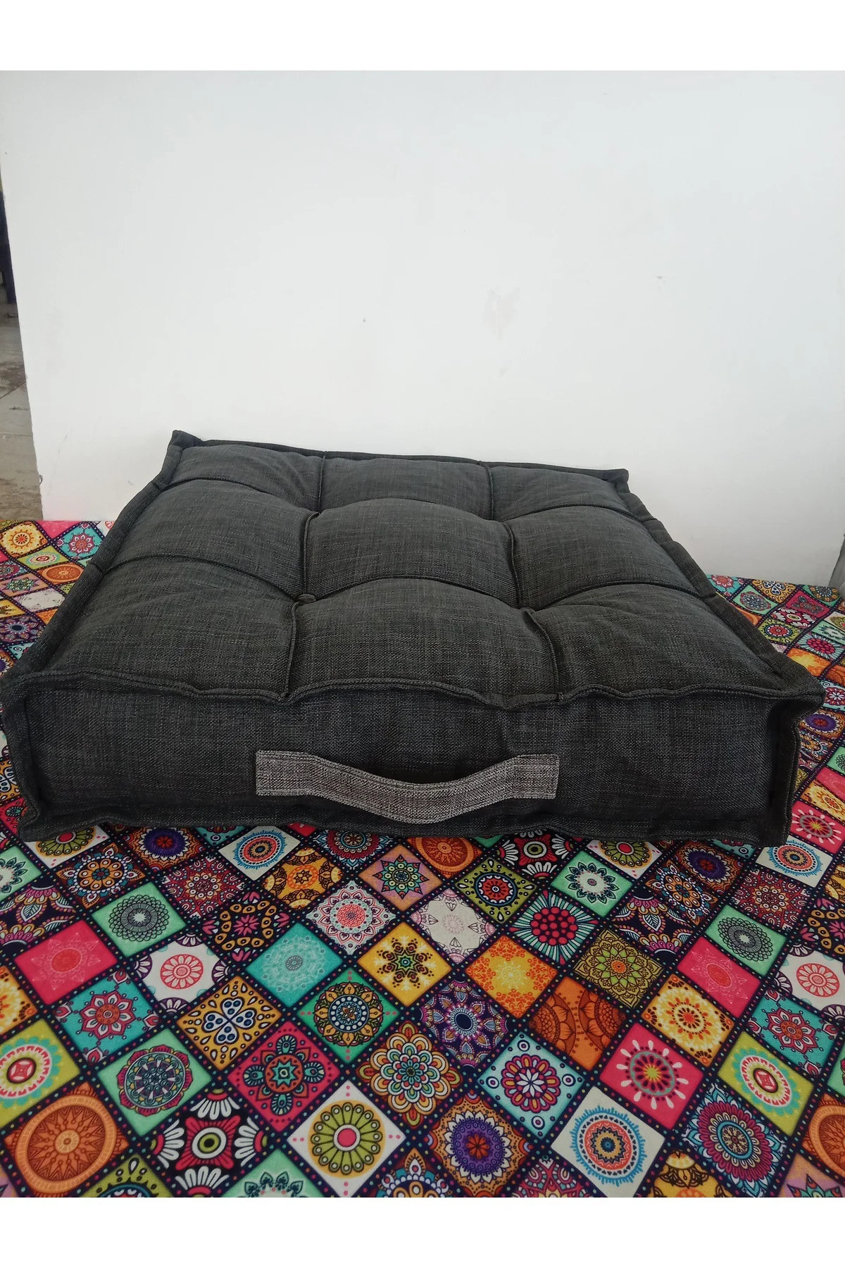 Yer minderi bisküvi minderi