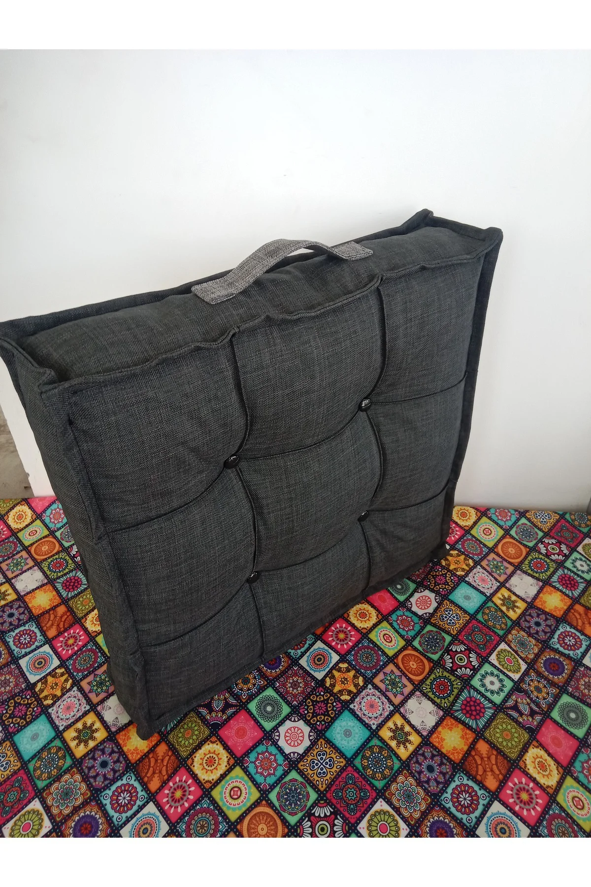 Yer minderi bisküvi minderi