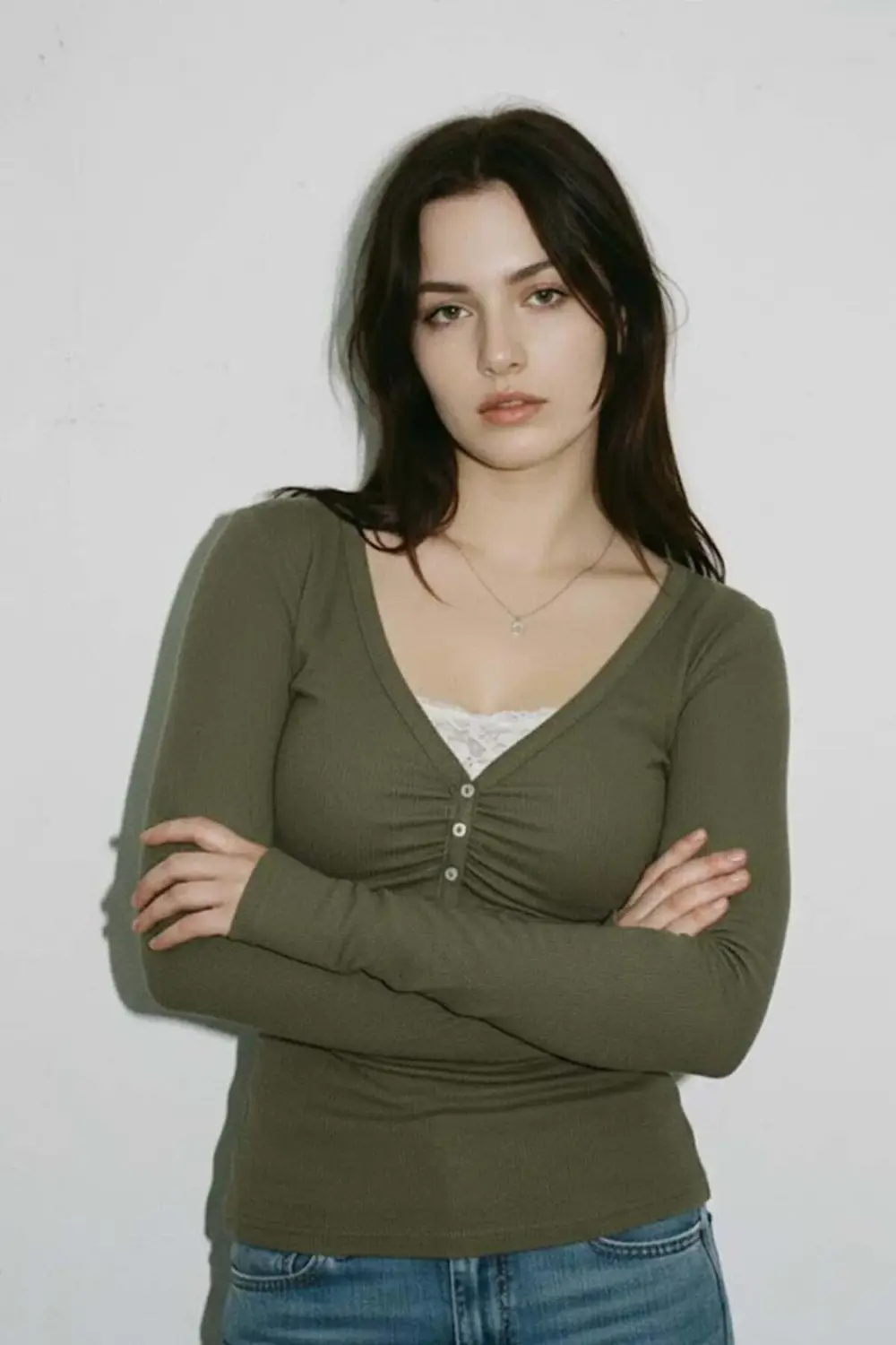 Yeşil Dantelli Düğmeli Y2K Uzun Kollu Crop Yeşil Dantelli Düğmeli Y2K Uzun Kollu Crop