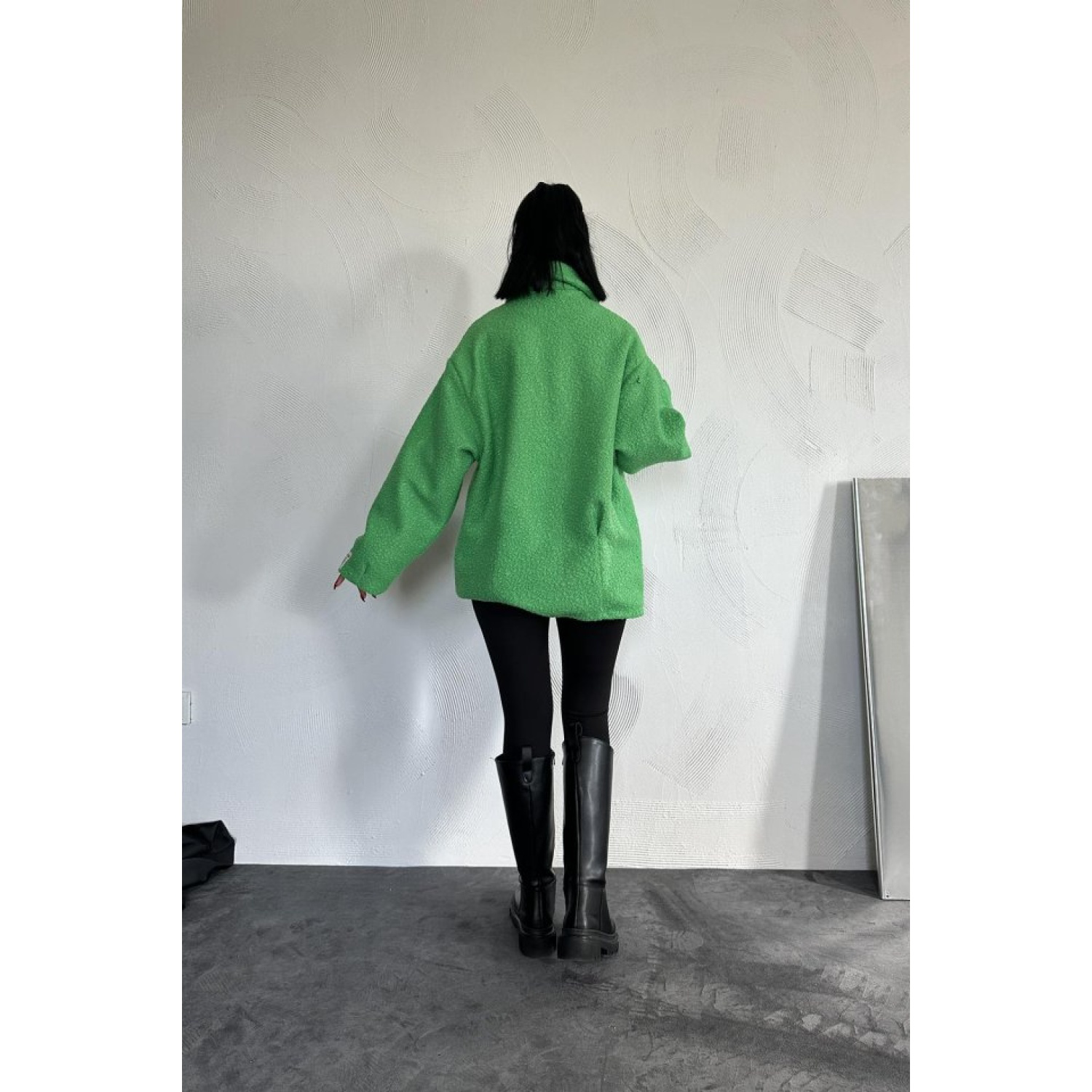 Yeşil Etiketli Pile Detaylı Ceket