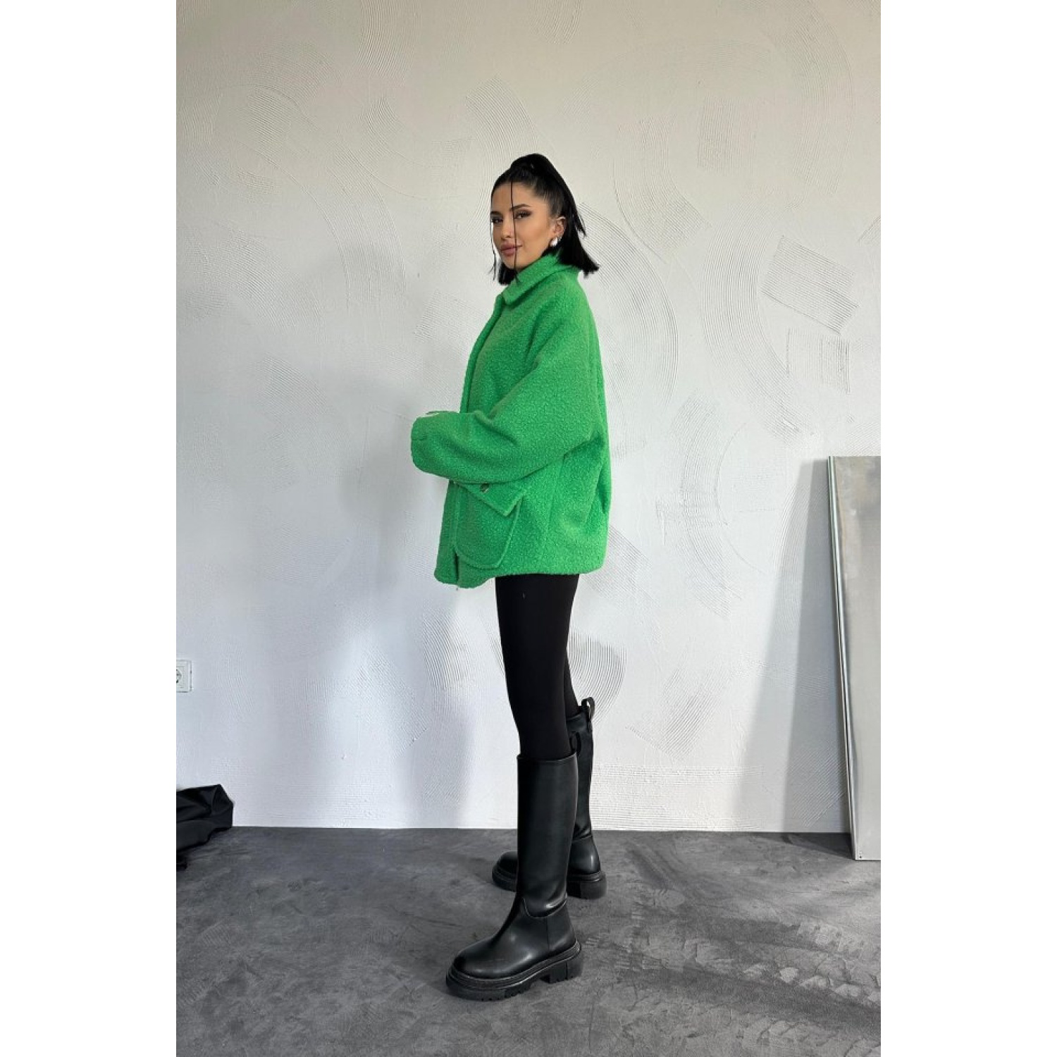 Yeşil Etiketli Pile Detaylı Ceket