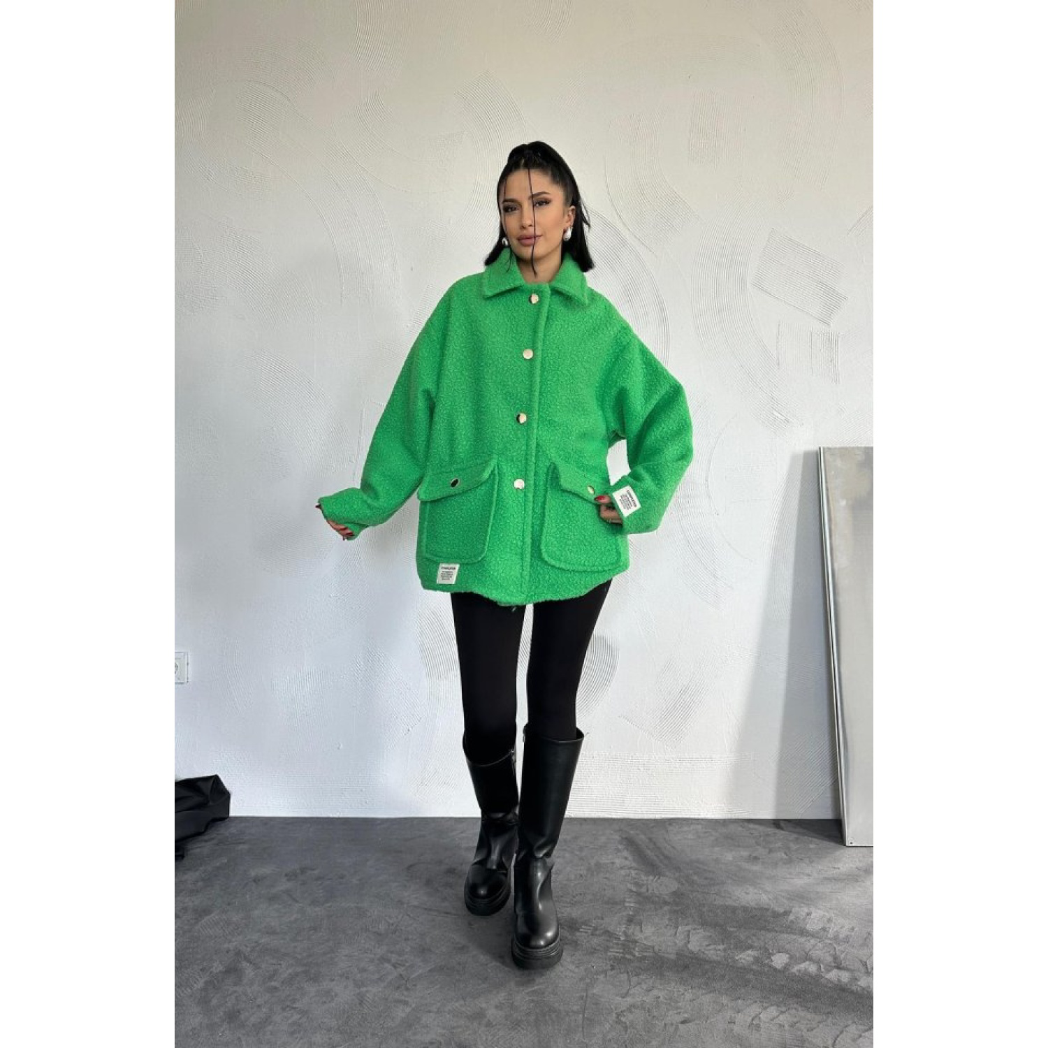 Yeşil Etiketli Pile Detaylı Ceket