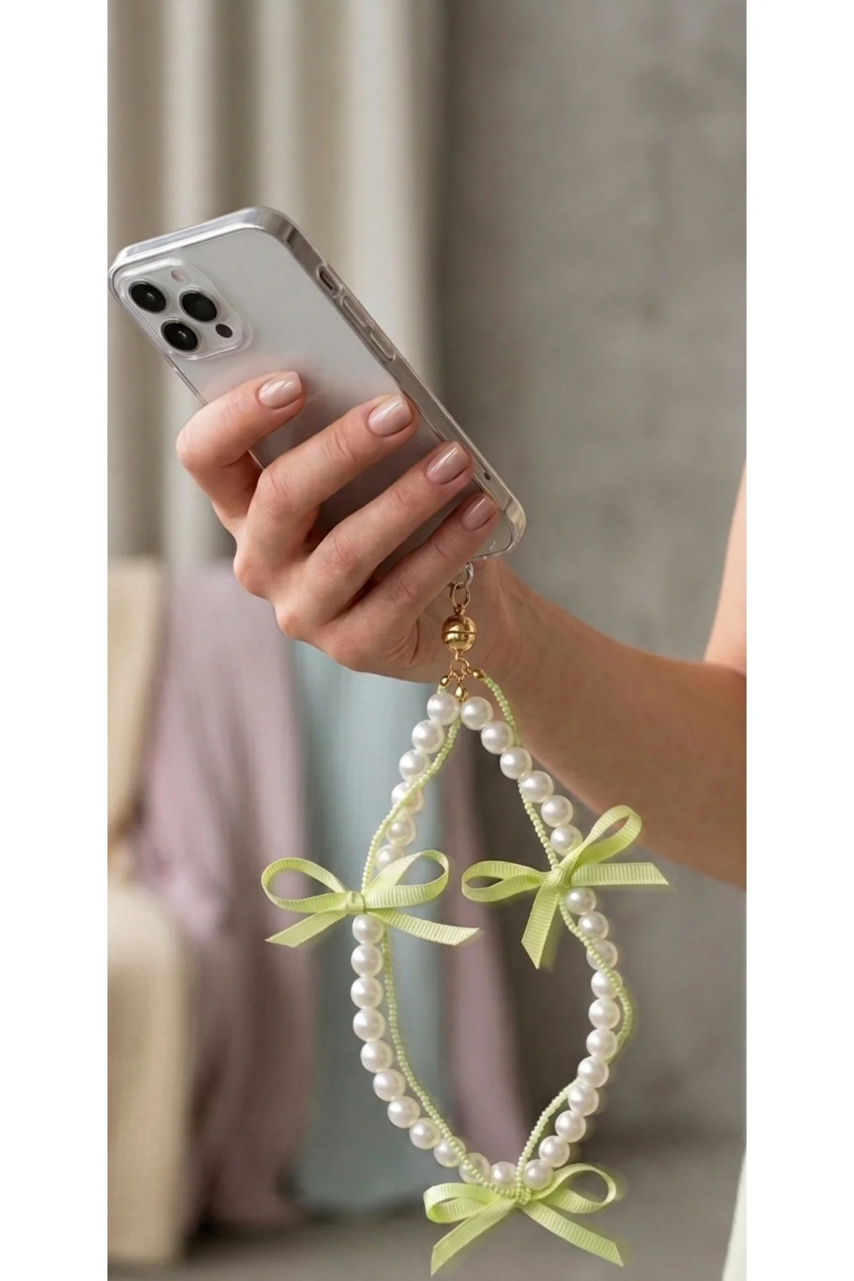 Yeşil Fiyonklu Telefon Bilek Askısı