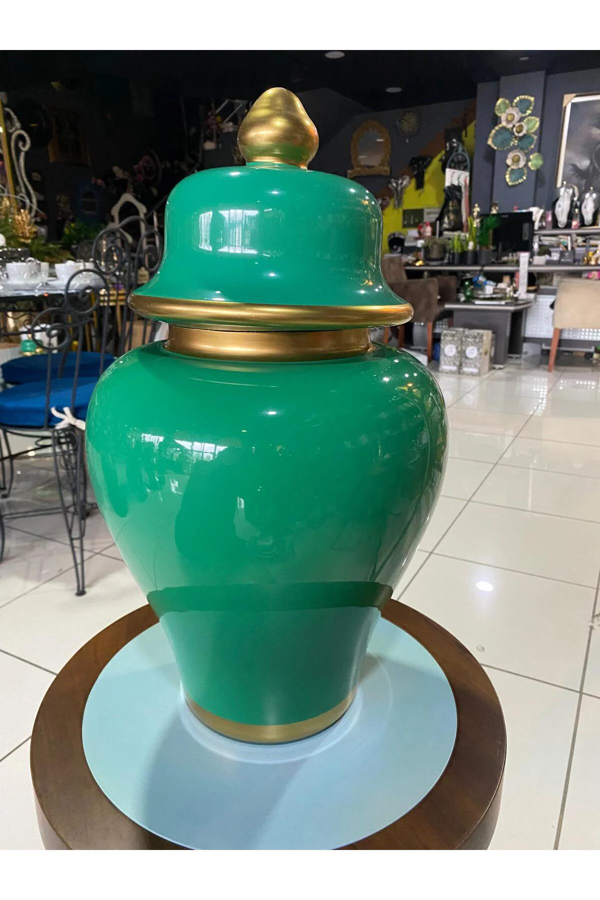 Yeşil Gold Detaylı Kapaklı Büyük Küp Dekor Vazo 50cm