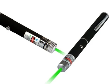 Yeşil Lazer Pointer 100 Mw 15 Km Etkili (5 Başlıklı)