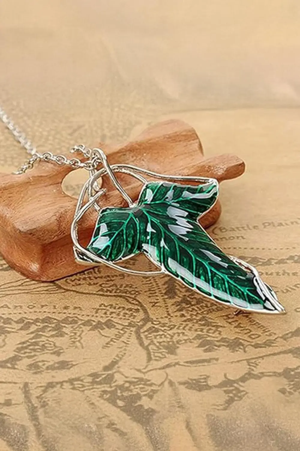 Yeşil Lord of the Rings Lorien Broş Cosplay Kolye Yeşil Lord of the Rings Lorien Broş Cosplay Kolye