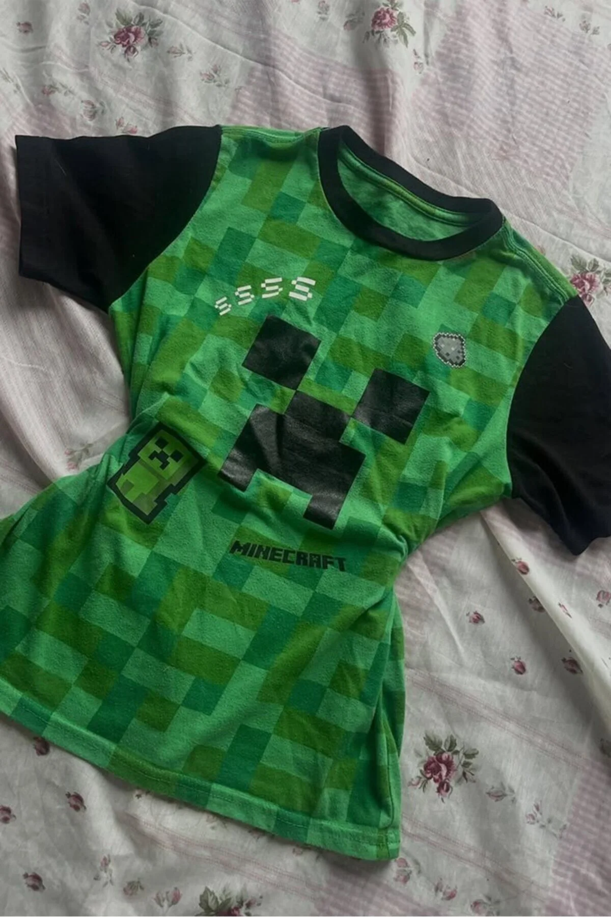 Yeşil Raglan Minecraft Creeper Y2K Kısa Kollu Crop Yeşil Raglan Minecraft Creeper Y2K Kısa Kollu Crop