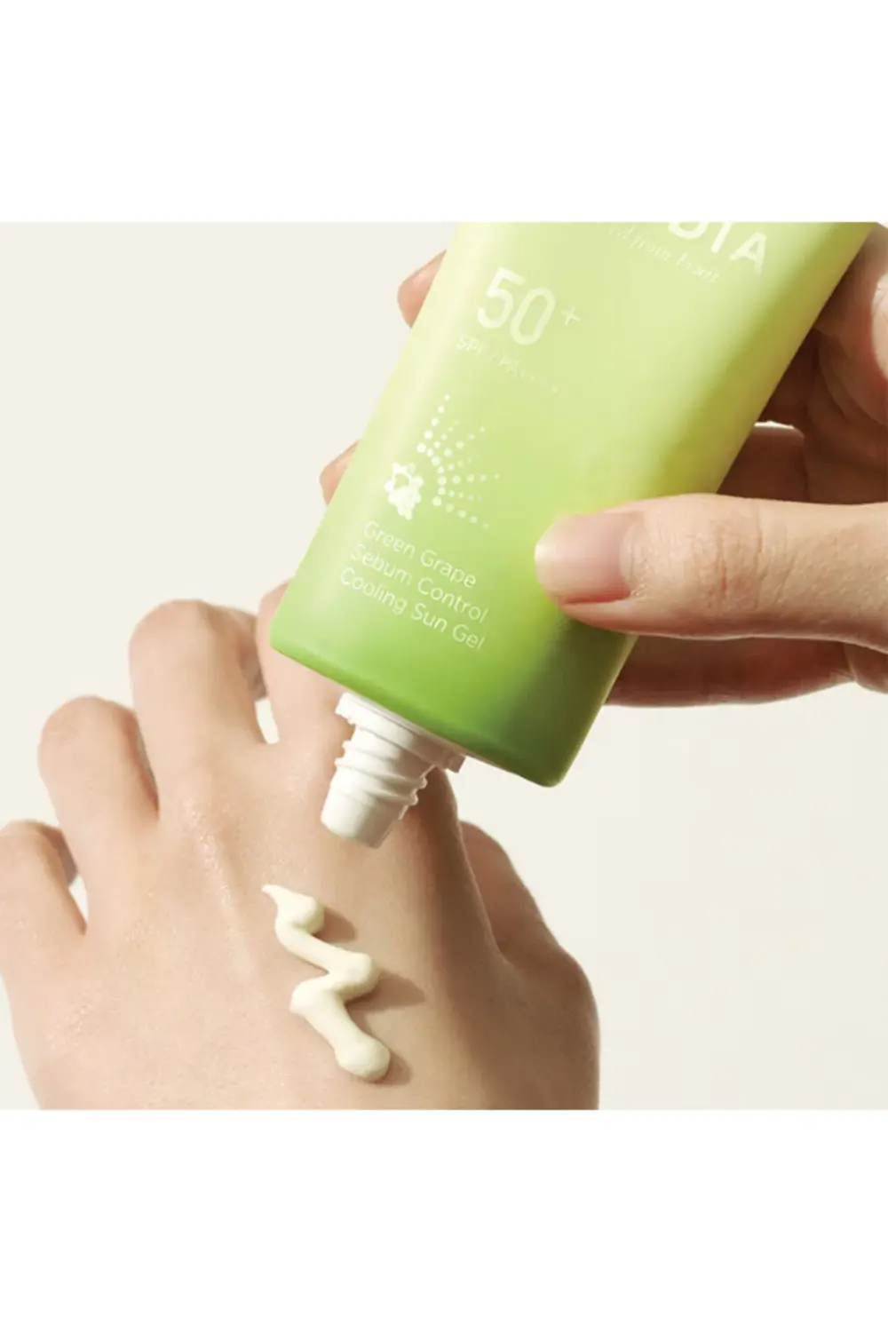 Yeşil Üzüm Özlü Sebum ve Gözenek Kontrol SPF50 Güneş Kremi 50g