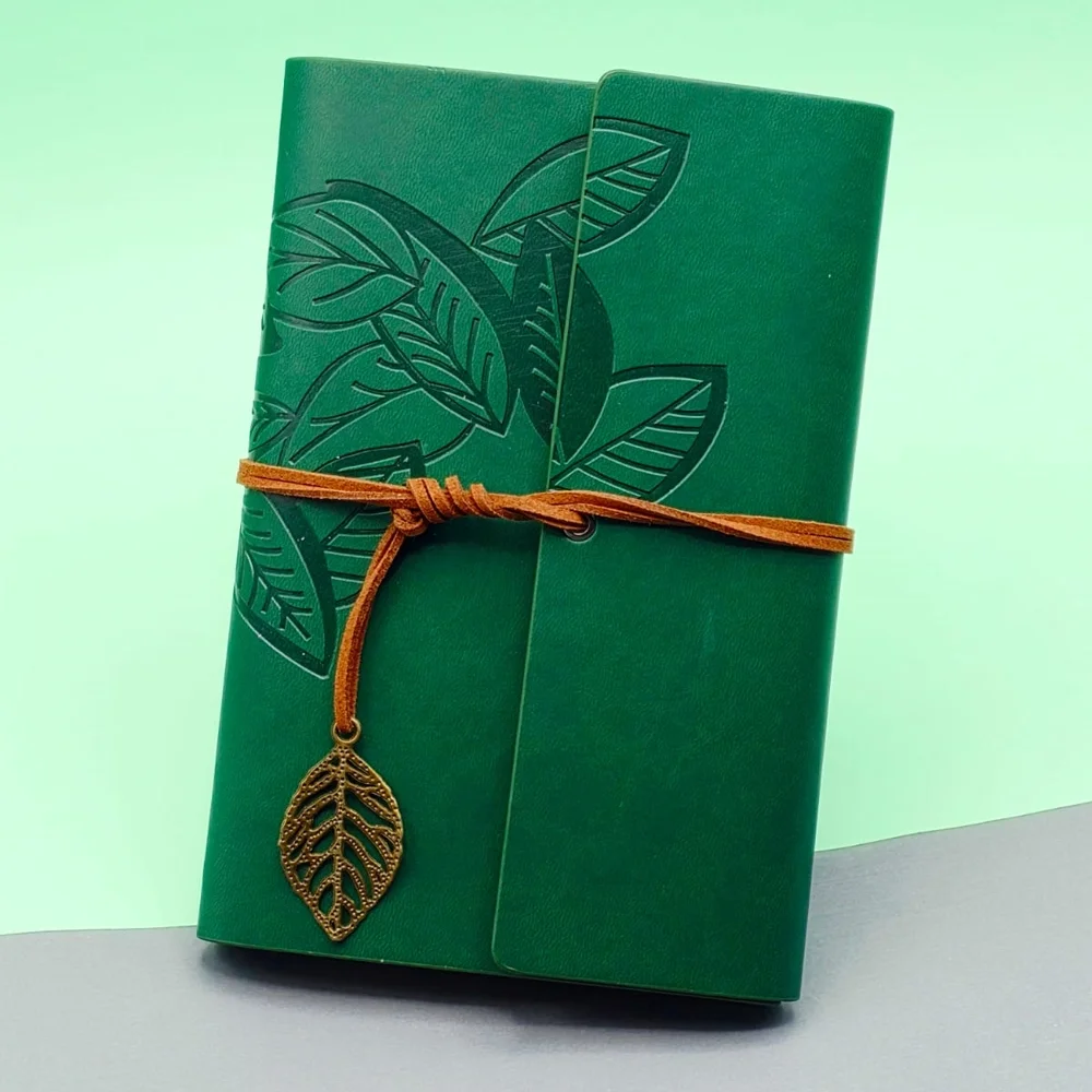 Yeşil Yaprak Desenli Deri Defter