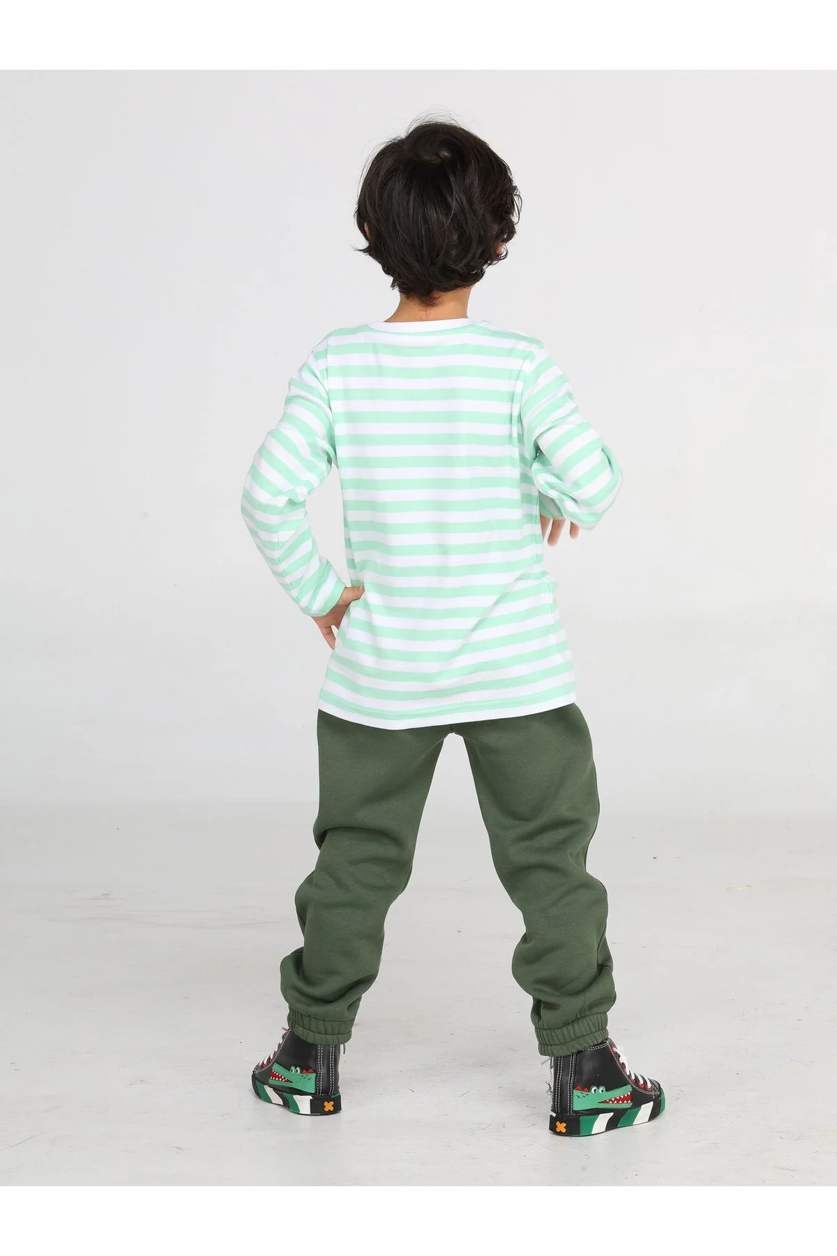Yeşil Yazılı Dino Jogger +T-shirt Takım