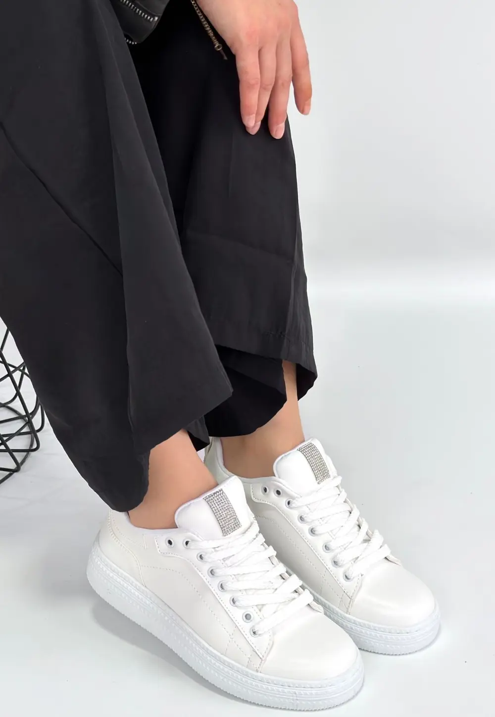 Yier Beyaz Cilt Bağcıklı Spor Ayakkabı