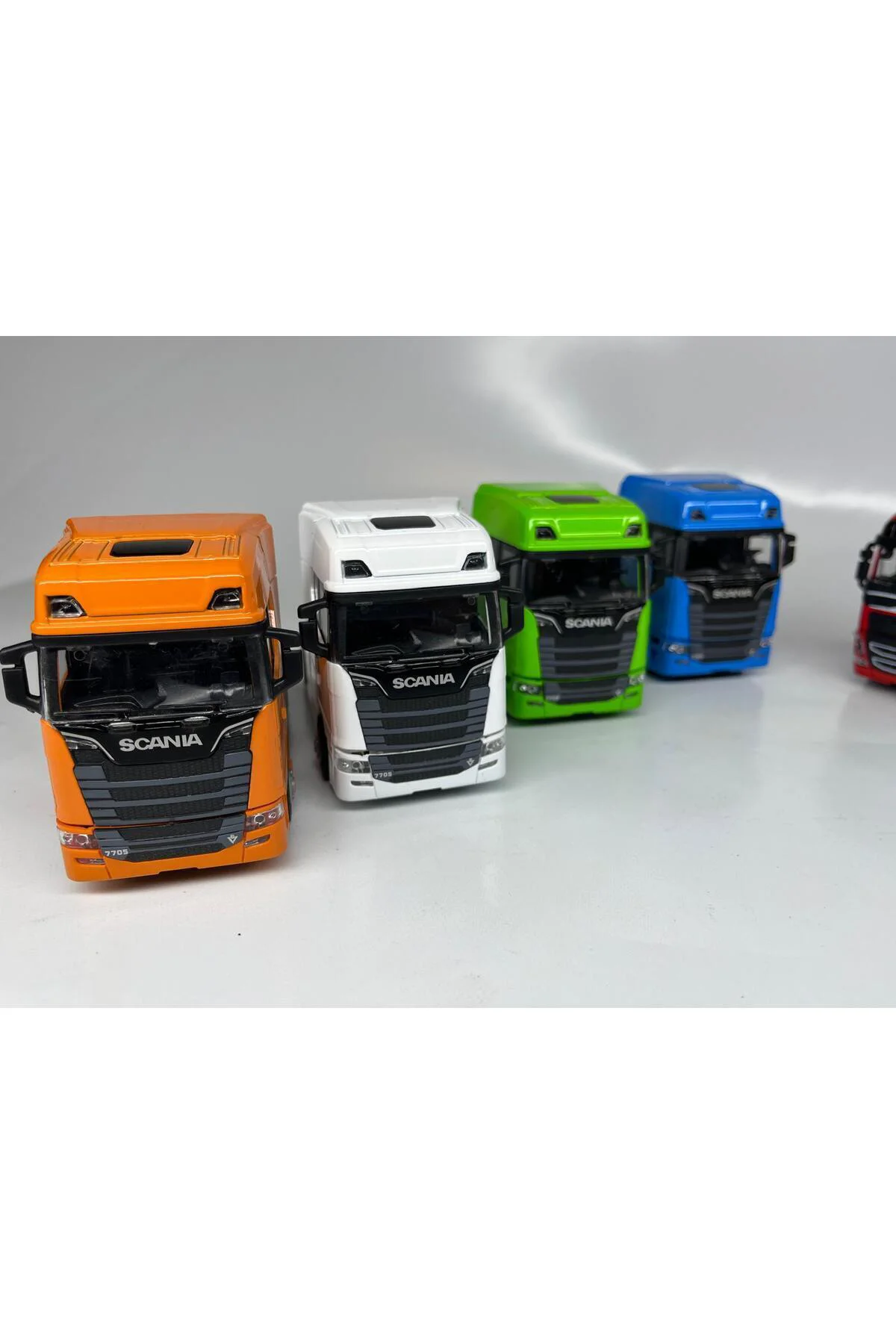 Yiğitay SCANIA V8 R730 Metal Kasa Müzikli ve Işıklı Model Araba Tır Çekici YAY9700006-09
