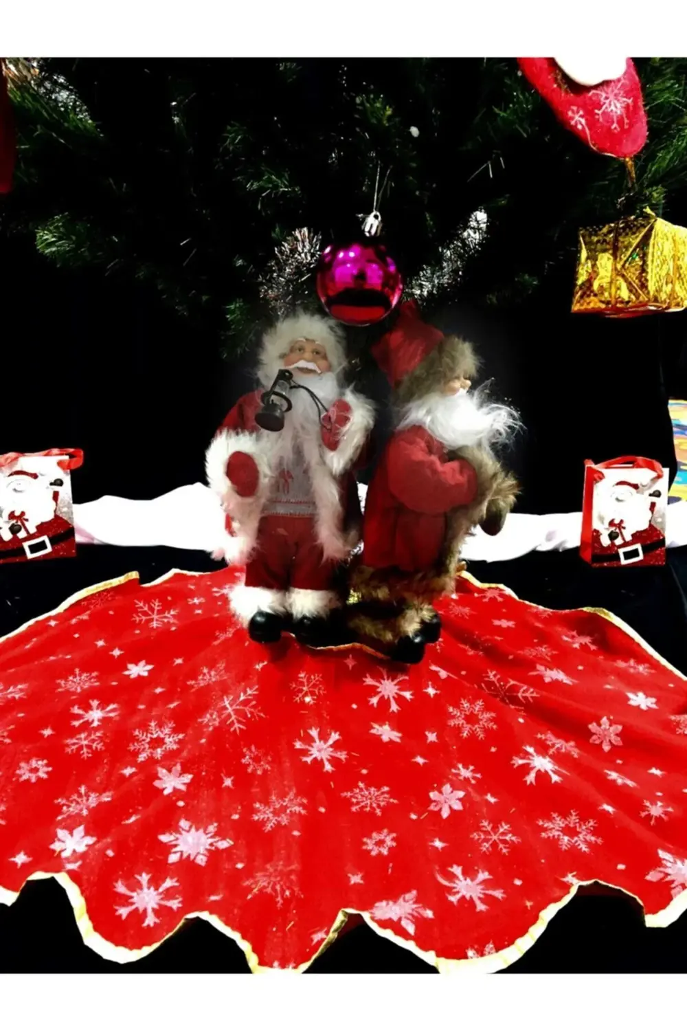 Parti Kırtasiye Yılbaşı Ağaç Altı Örtüsü / Kırmızı Simli Ağaç Altı Örtüsü / 90*90