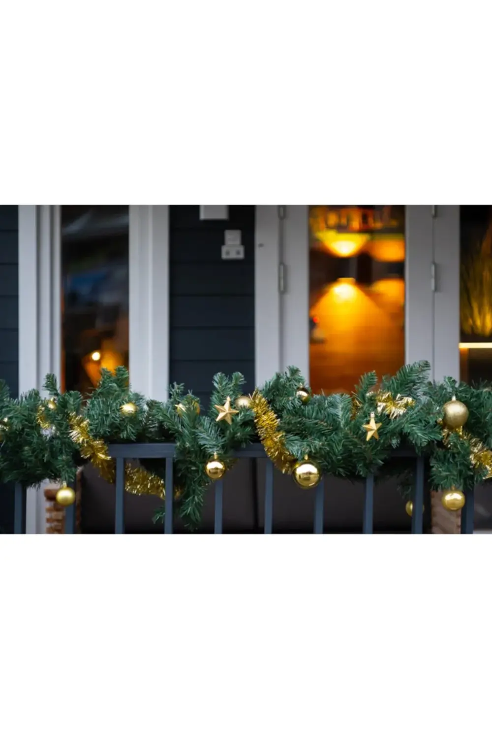 Yılbaşı Çam Dalı 160 Cm Garland 70 Dal-süslemeleri Dahil Değildir