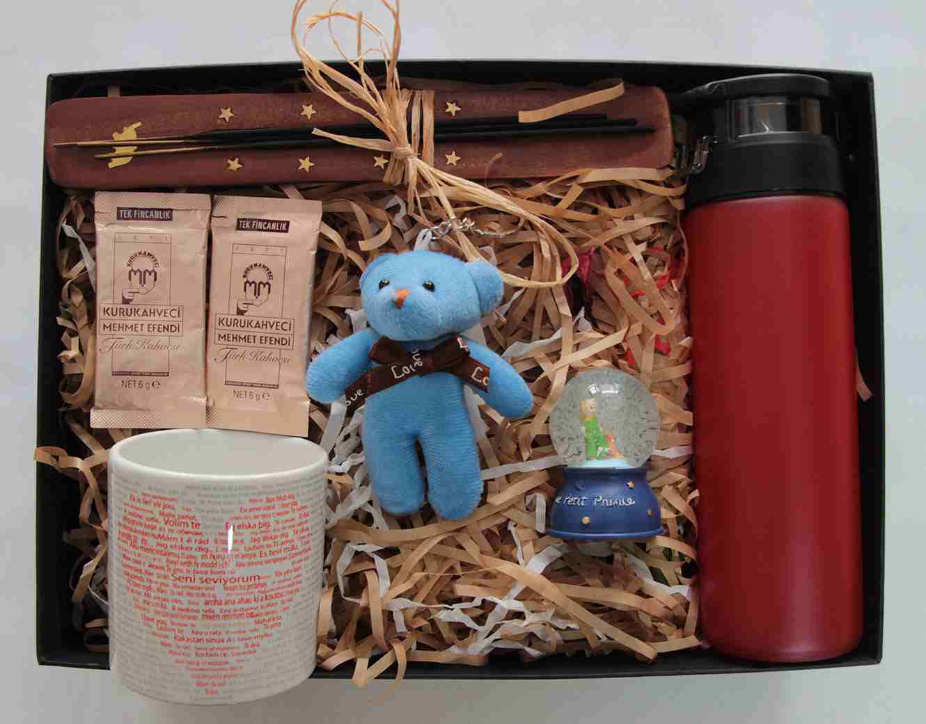 Home Yılbaşı Hediyesi - Kupa, Termos, Ayıcık Anahtarlık, Tütsülük, Küçük Prens Küre Hediye Seti