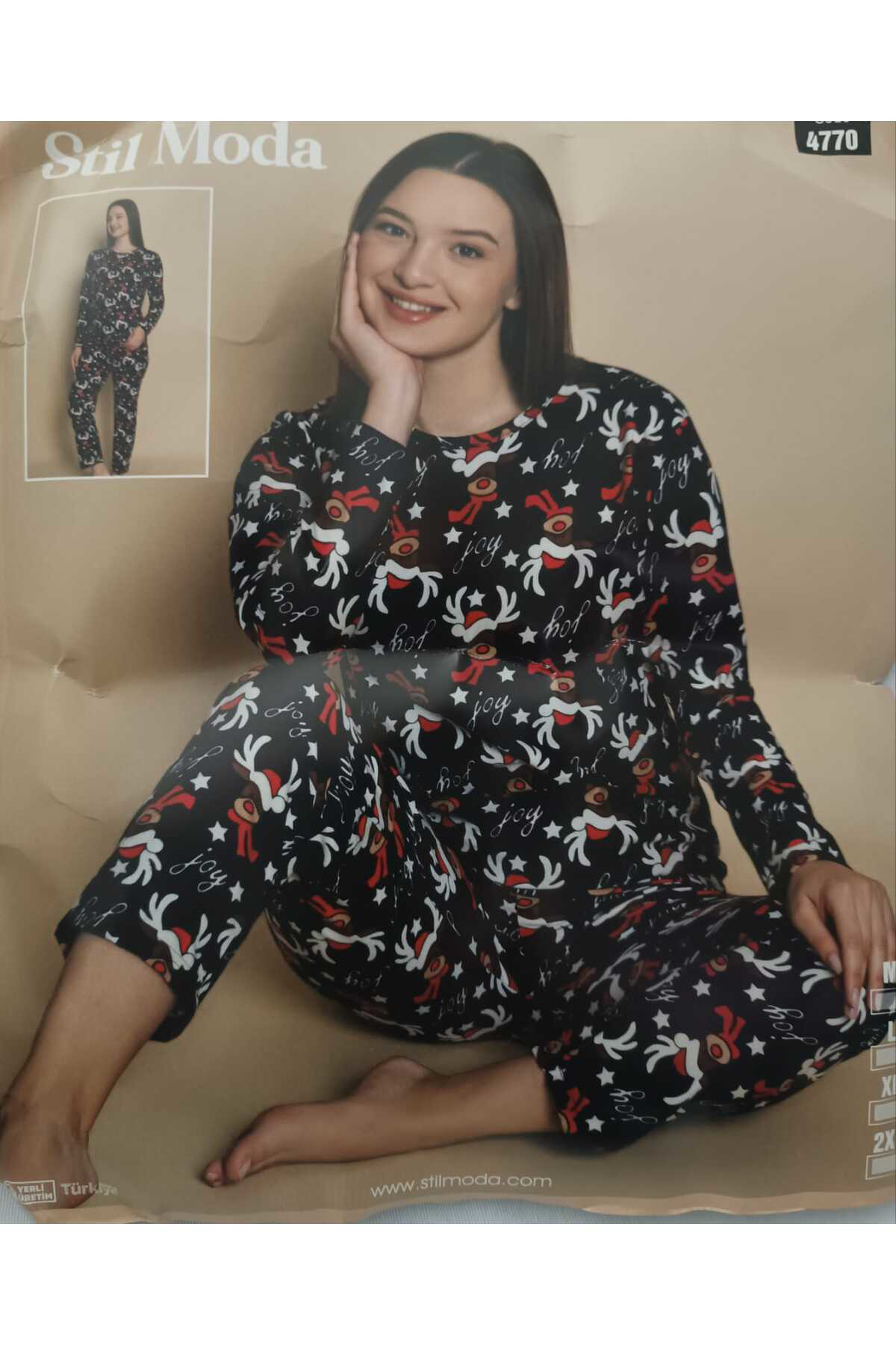 YILBAŞI LACİVERT PİJAMA TAKIMI