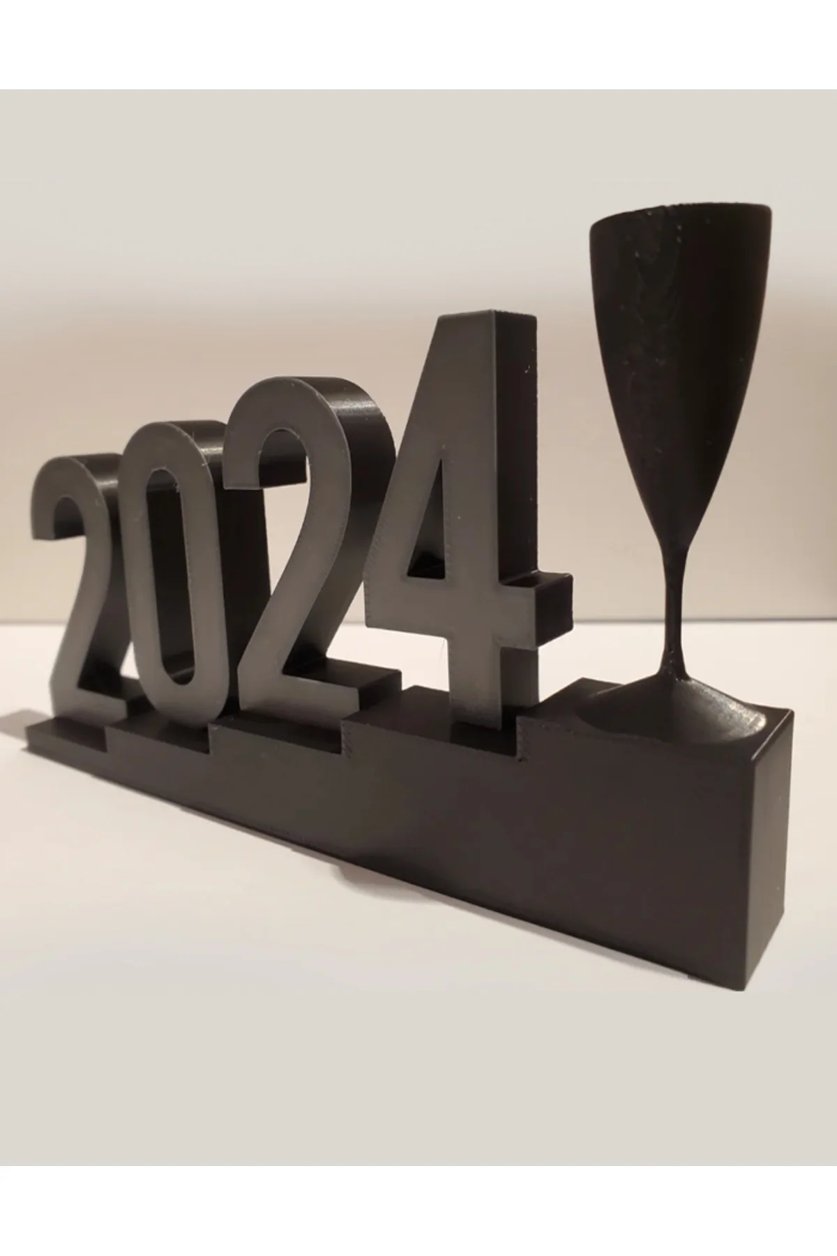 Yılbaşı Süsü 2024 Masaüstü Dekoratif Obje 20CM