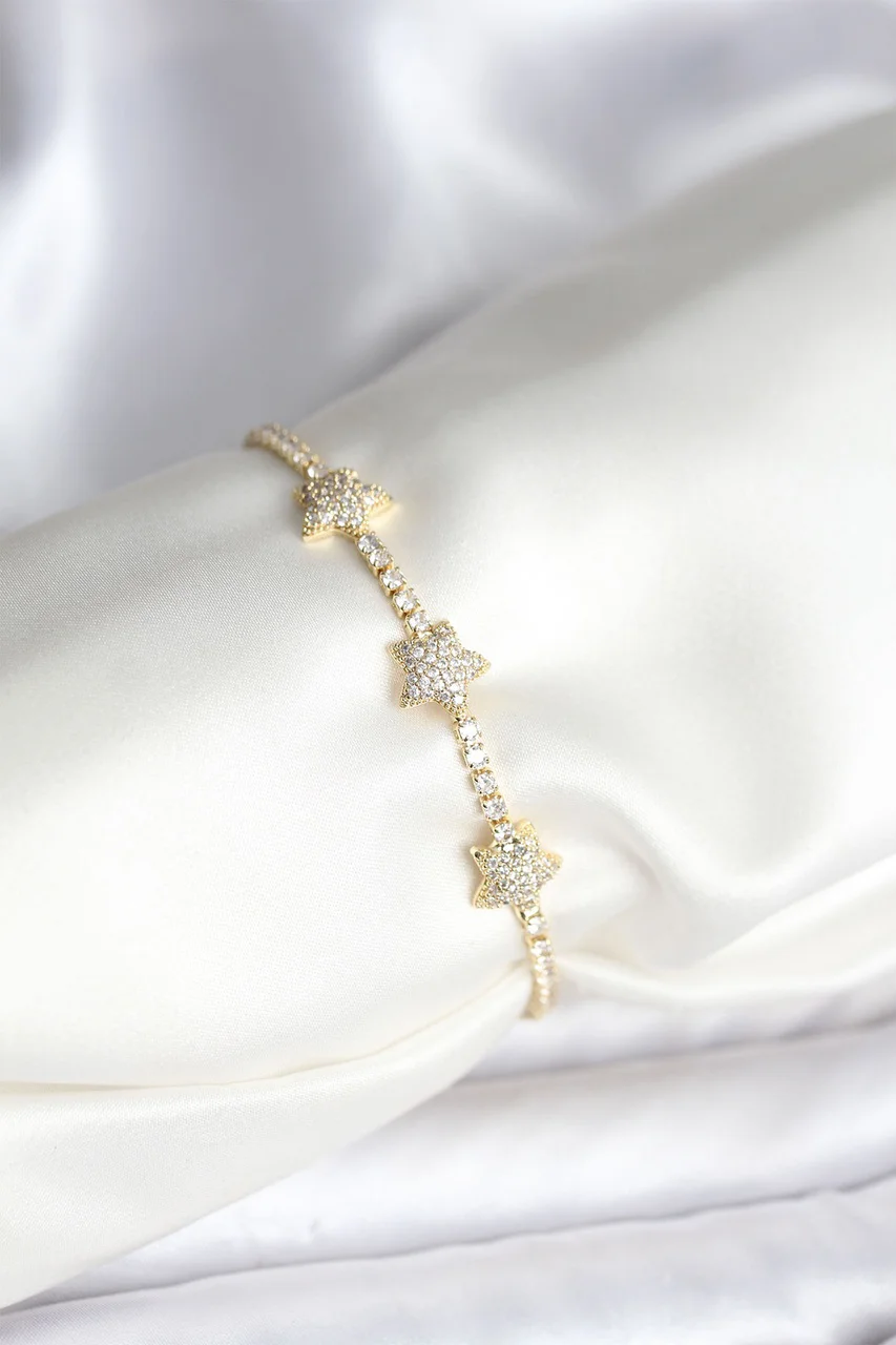 Yıldız Model Zirkon Taşlı Gold Renk Pirinç Su Yolu Kadın Bileklik - Lisinya Diğer