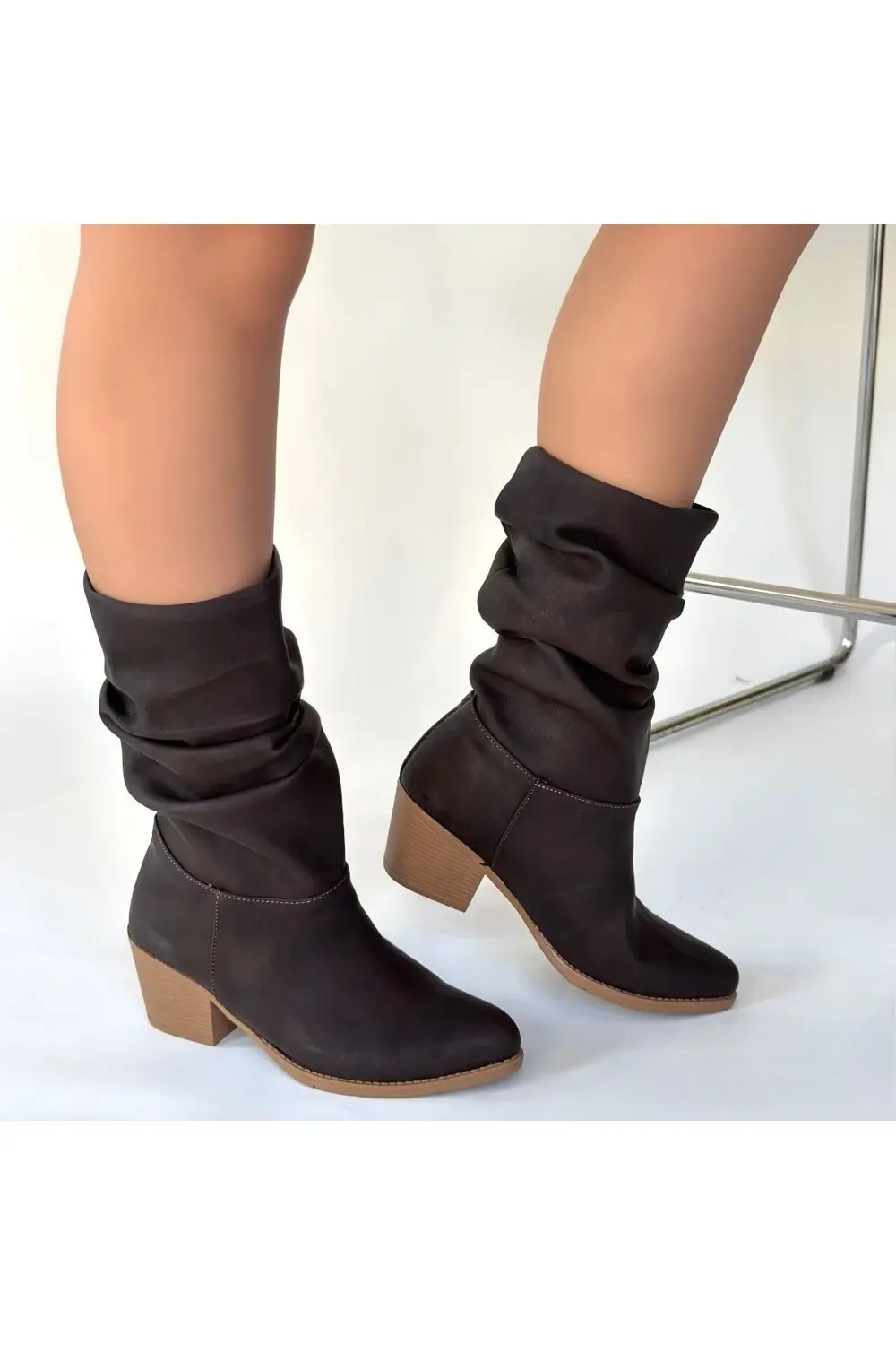 Yior Acı Kahve Nubuk Topuklu Bot