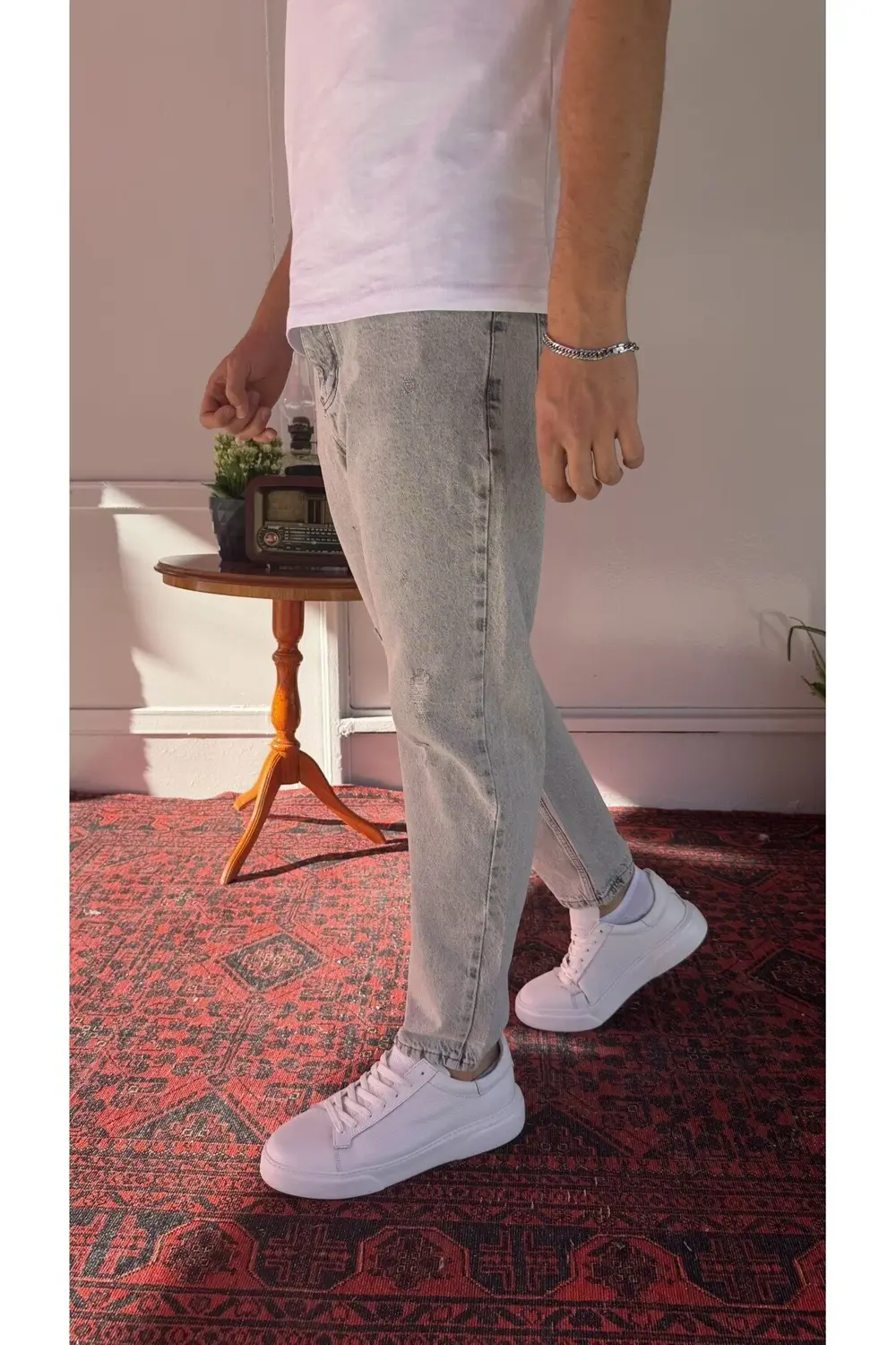 Yırtık Detaylı Gri Boyfriend Jean