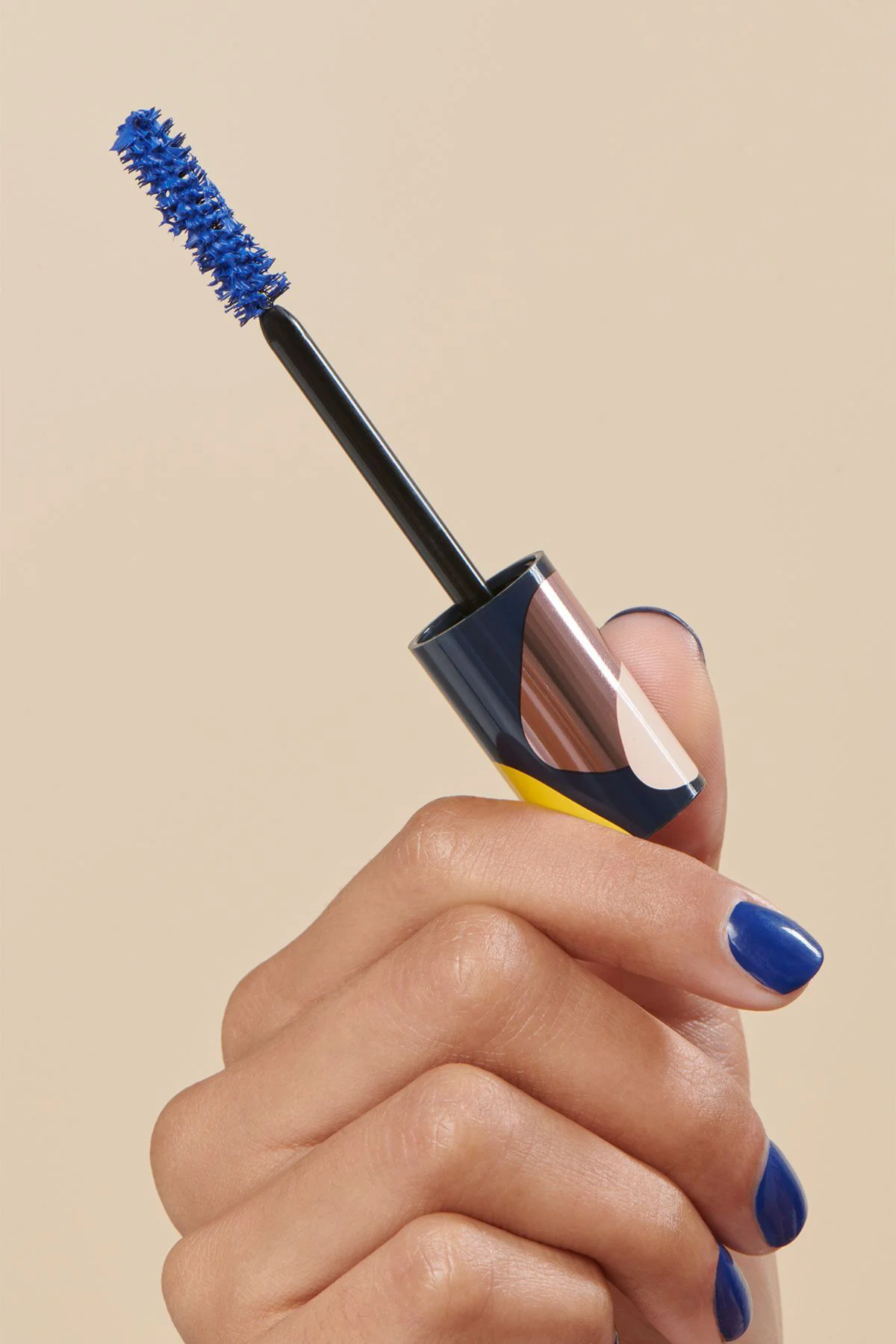 Yoğun Hacim Veren Uzatıcı Maskara-03. Mavi-7.8ml-92357