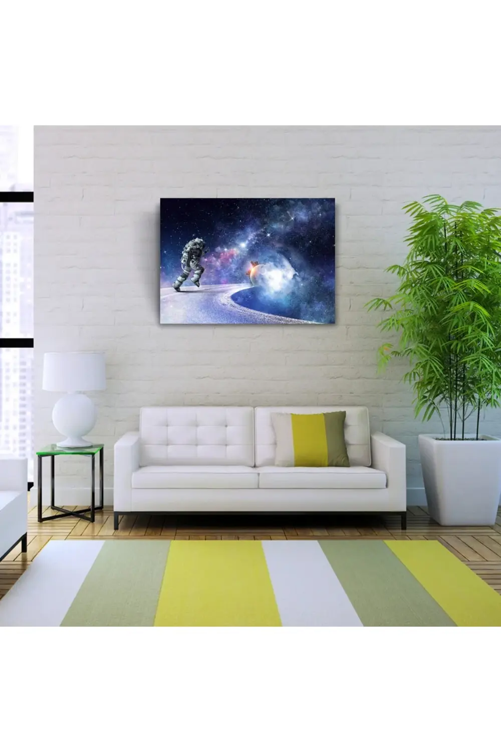 Yolda Koşan Astronot, Uzay Temalı Kanvas Tablo 50 x 70