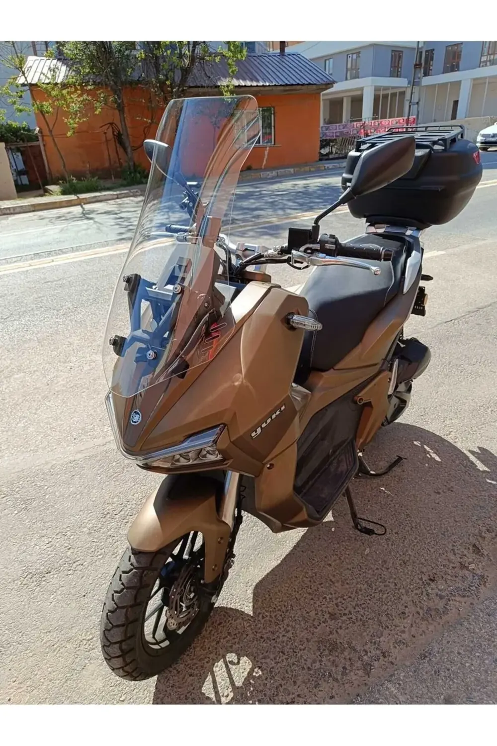 Yuki Adventure 150 Ön Cam 2023-2025 Model 75cm Şeffaf Renkli 4mm