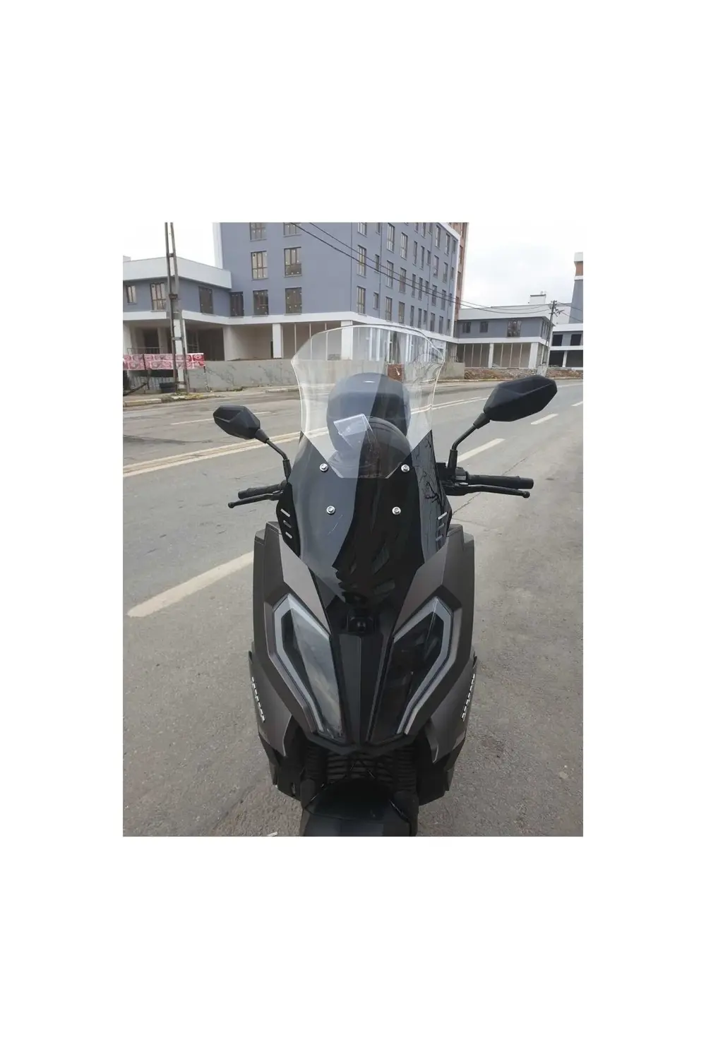 Yuki Defender Ön Cam 2023-2025 Model 63cm Şeffaf Renkli 4mm