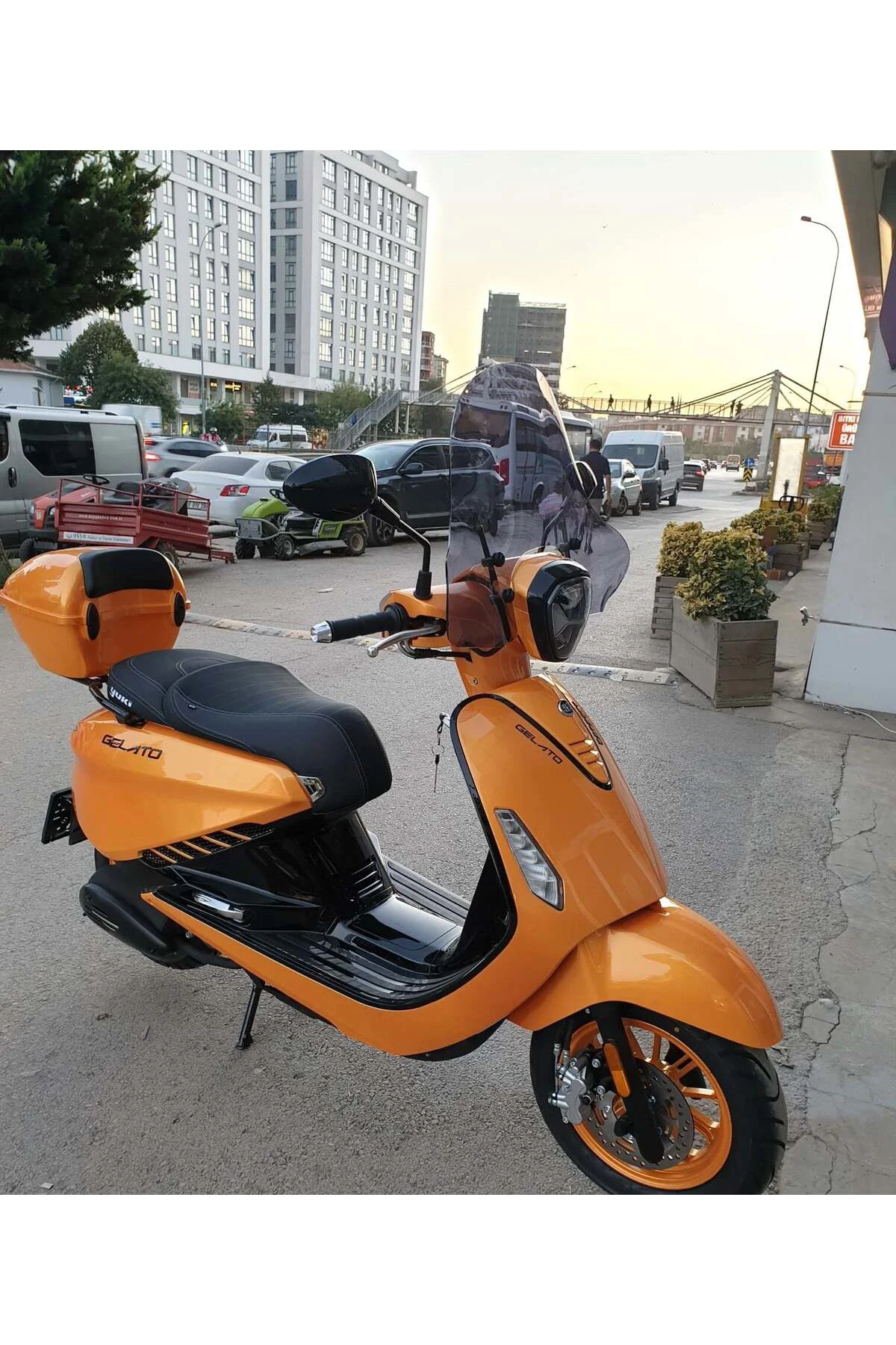 Yuki Gelato 150 Ön Cam 2023-2026 Model 43cm Füme Renkli 4mm APARATSIZ