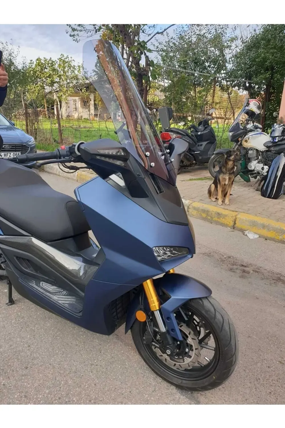 Yuki Huracan 250 Ön Cam 2022-2025 Model 62cm Füme Renkli 4mm