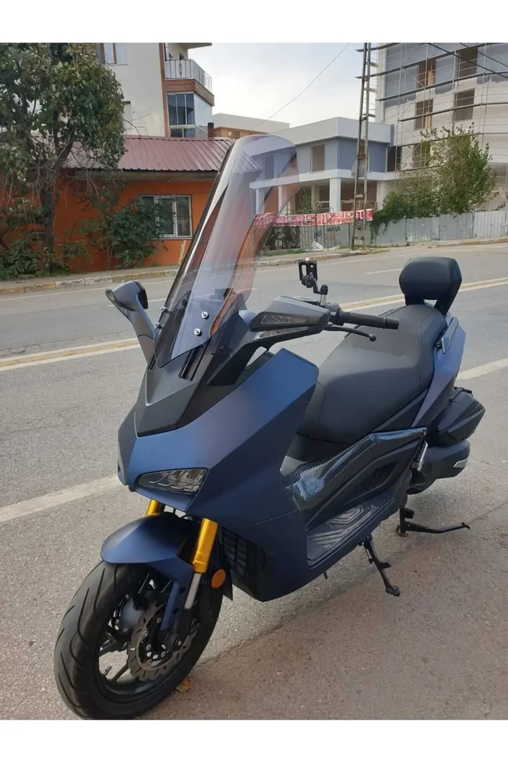 Yuki Huracan 250 Ön Cam 2022-2025 Model 62cm Füme Renkli 4mm