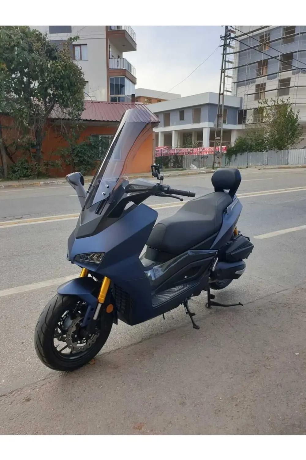 Yuki Huracan 250 Ön Cam 2022-2025 Model 70cm Füme Renkli 4mm