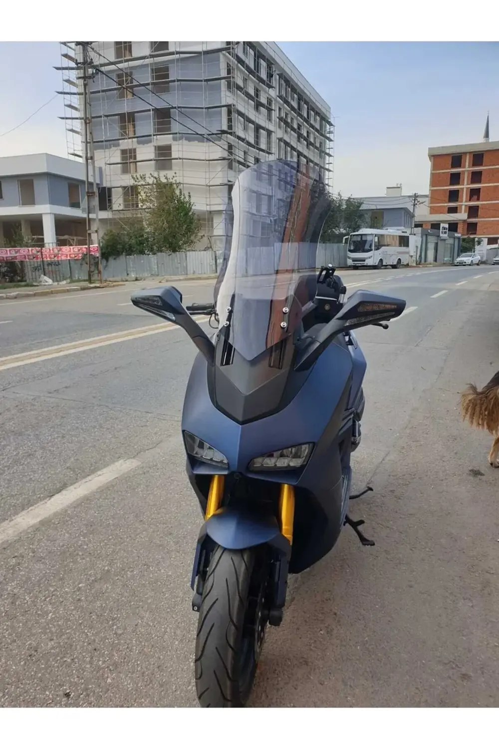 Yuki Huracan 250 Ön Cam 2022-2025 Model 70cm Füme Renkli 4mm