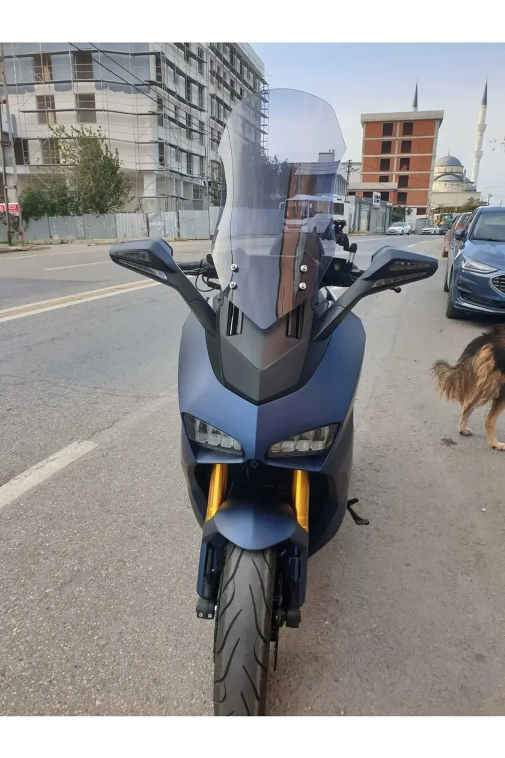 Yuki Huracan 250 Ön Cam 2022-2025 Model 70cm Füme Renkli 4mm