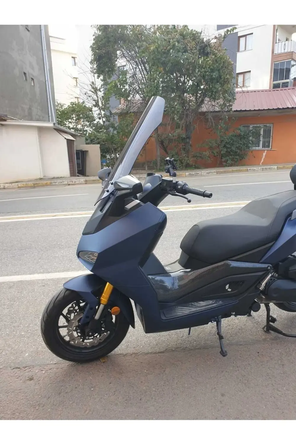 Yuki Huracan 250 Ön Cam 2022-2025 Model 70cm Füme Renkli 4mm